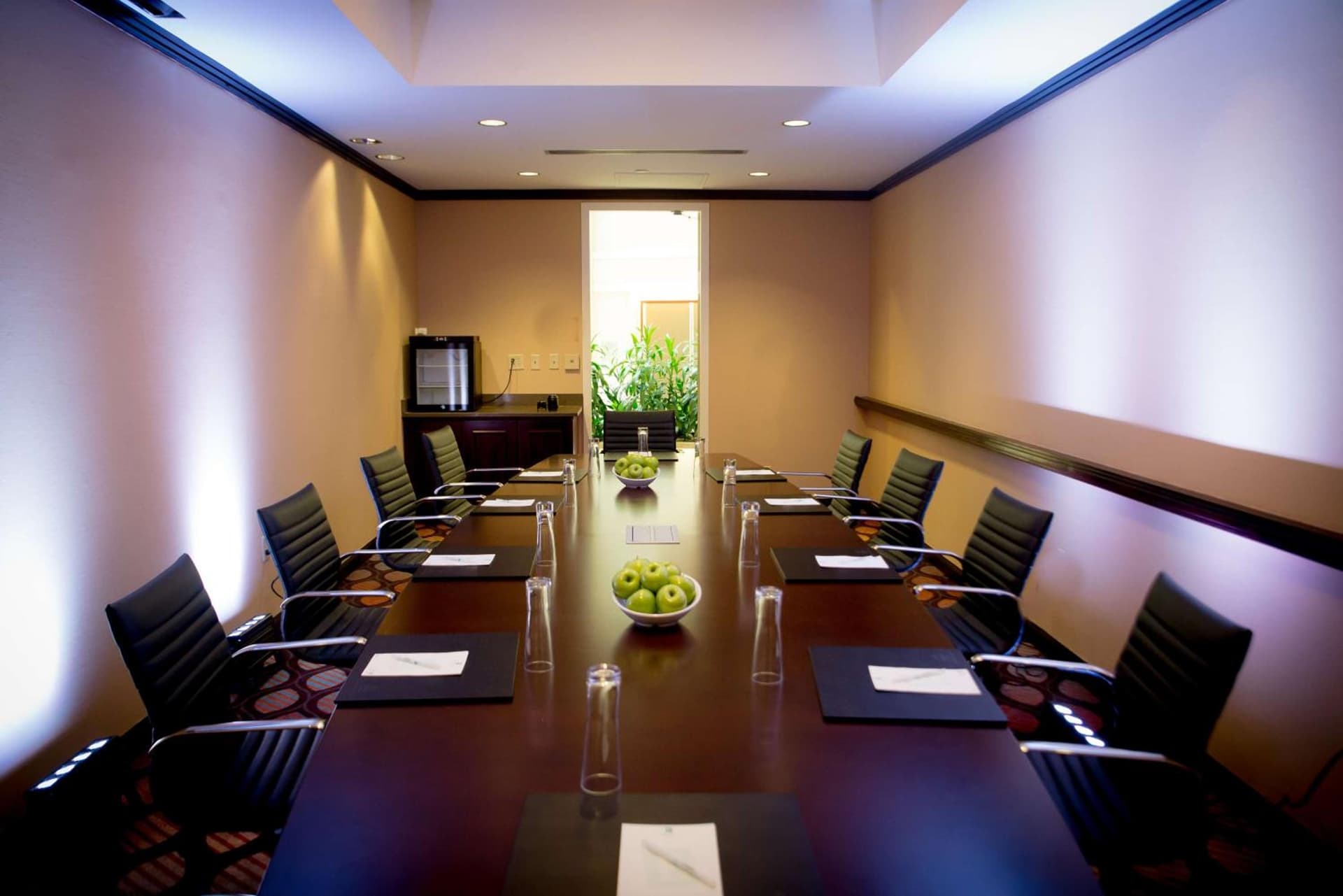 Embassy Suites by Hilton Alexandria Old Town gallery photo in Alexandria, VA — image 34