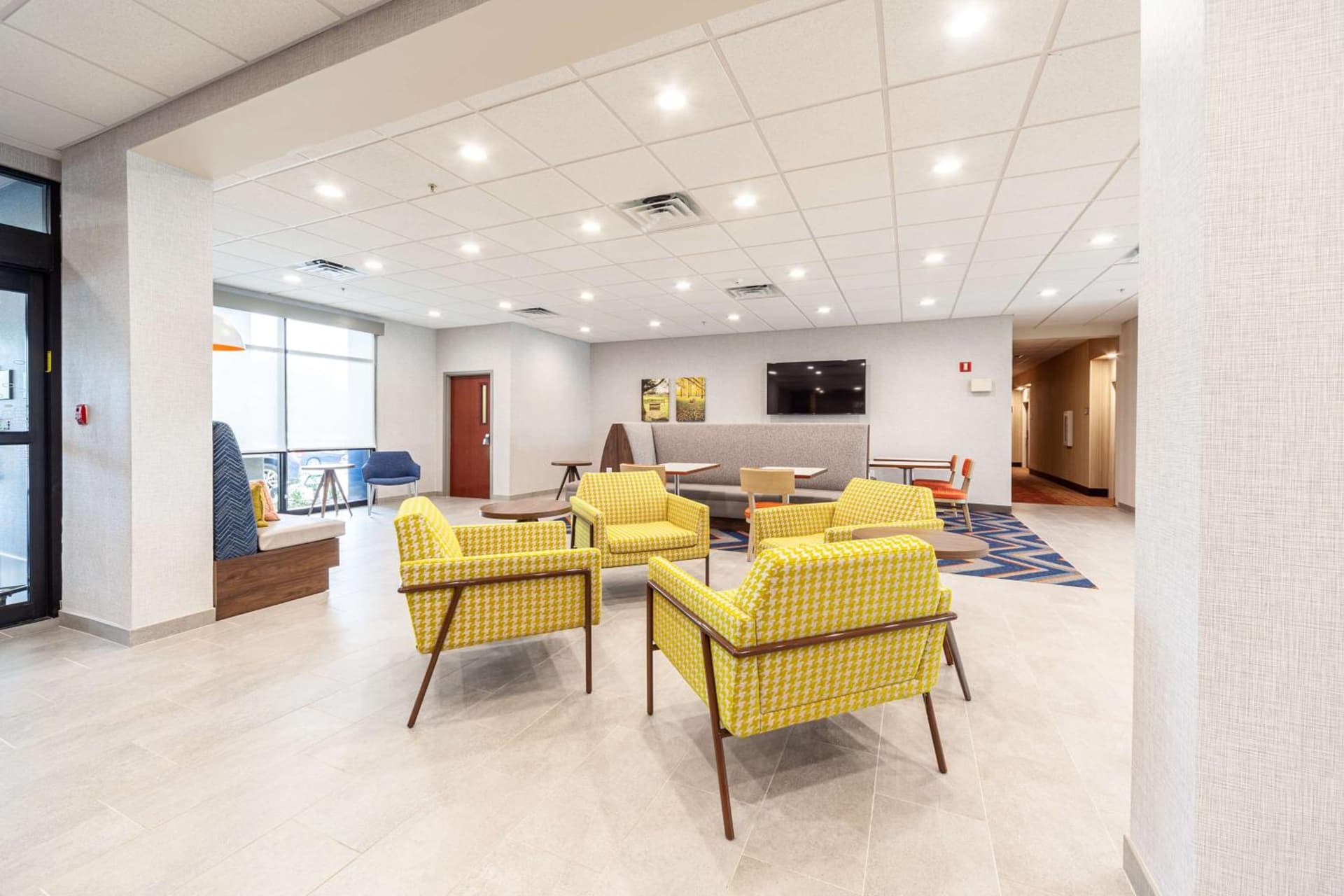 Hampton Inn Winchester gallery photo in Winchester, VA — image 41