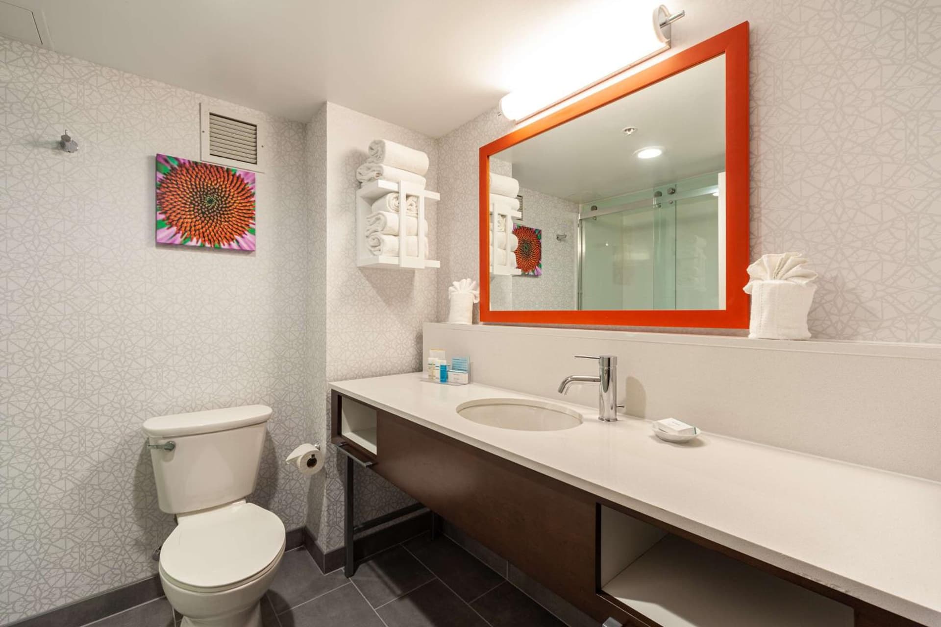 Hampton Inn Winchester gallery photo in Winchester, VA — image 53