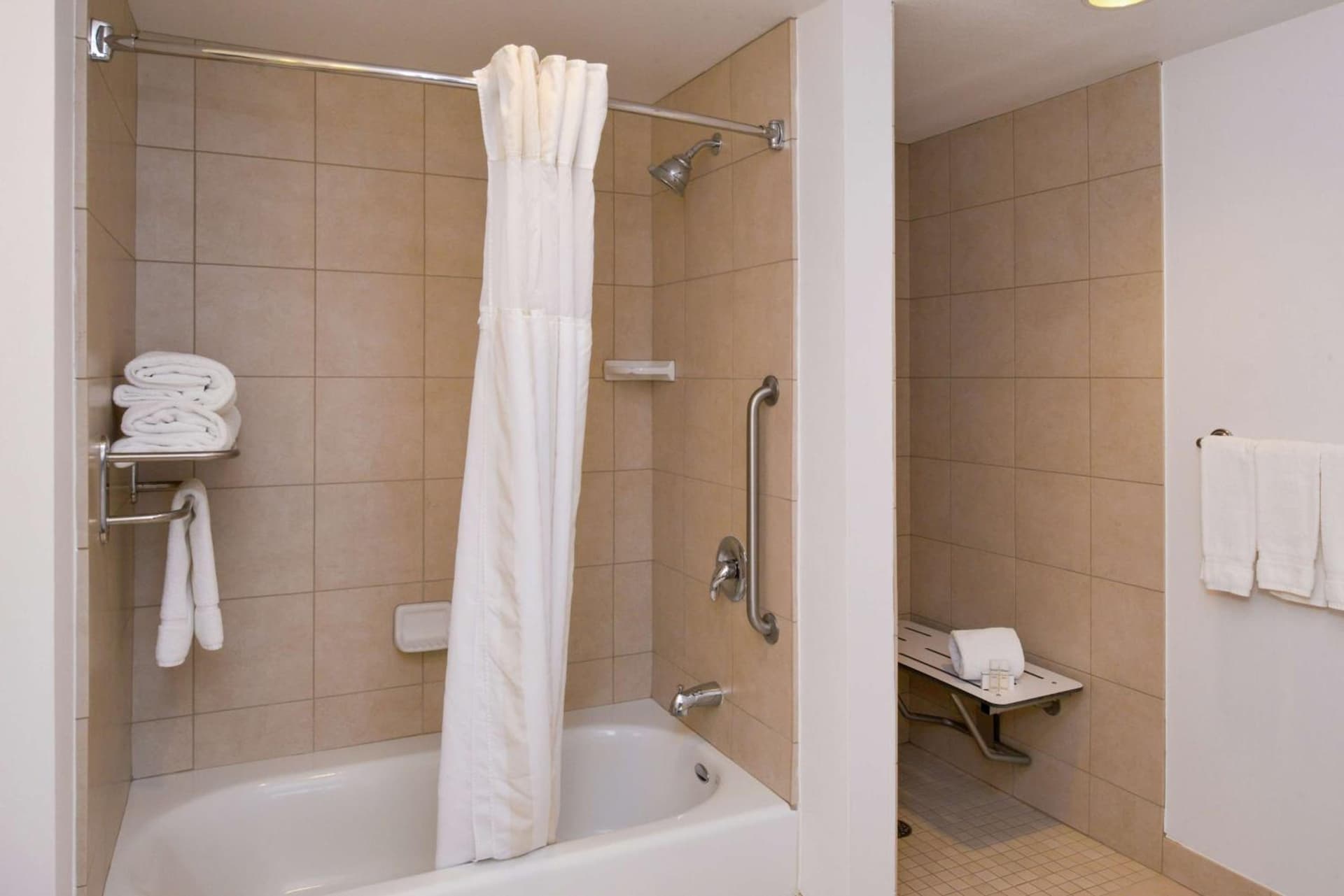 Hilton Garden Inn Yuma Pivot Point gallery photo in Yuma, AZ — image 17