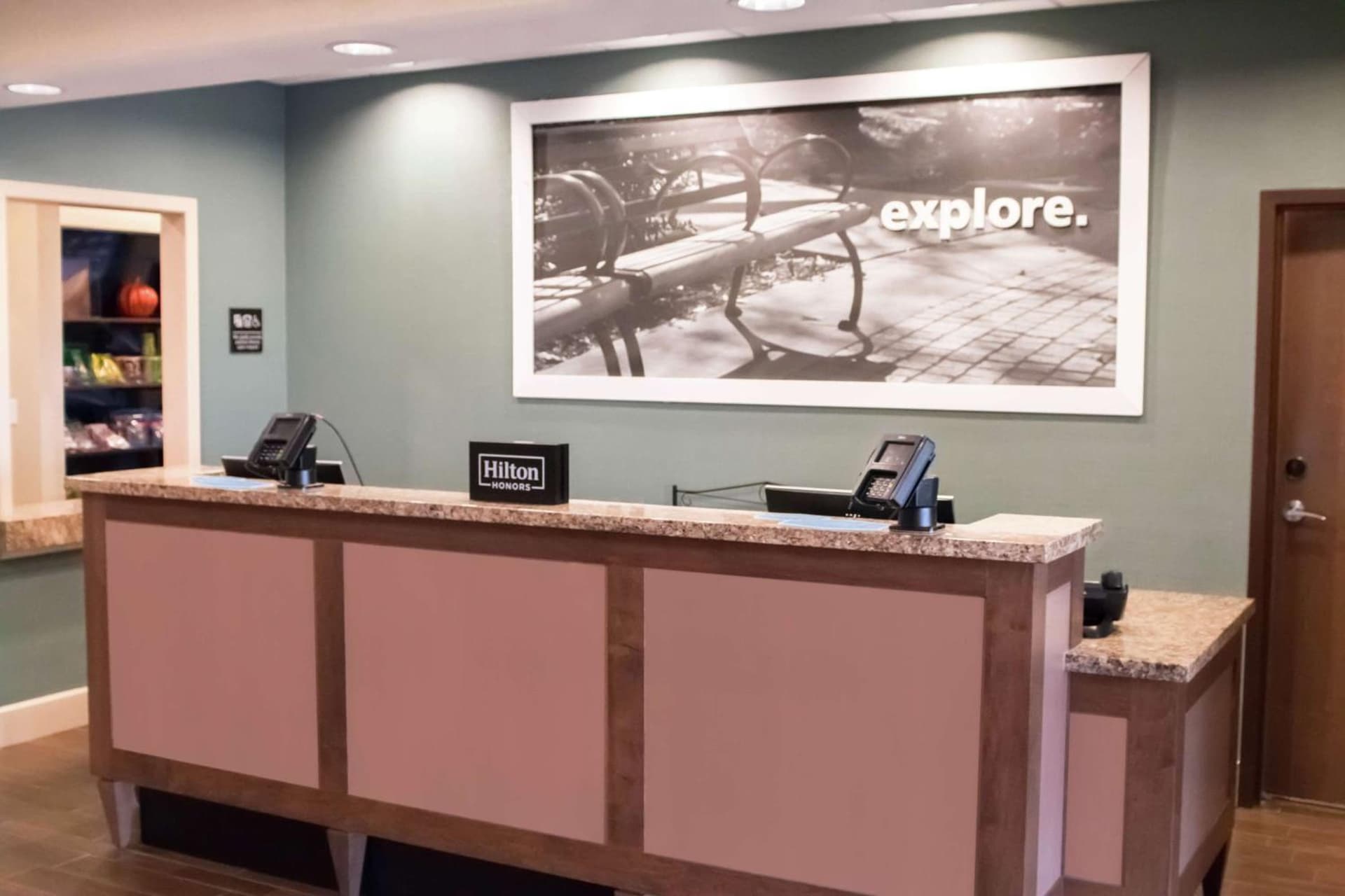 Hampton Inn & Suites Dallas/Frisco North-Fieldhouse USA interior in Frisco, TX — gallery photo 2