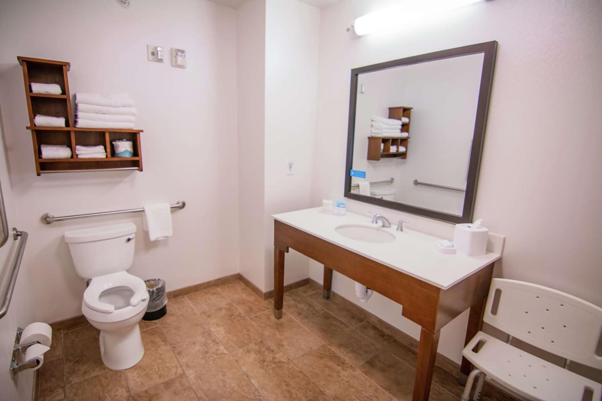 Hampton Inn & Suites Dallas/Frisco North-Fieldhouse USA gallery photo in Frisco, TX — image 23