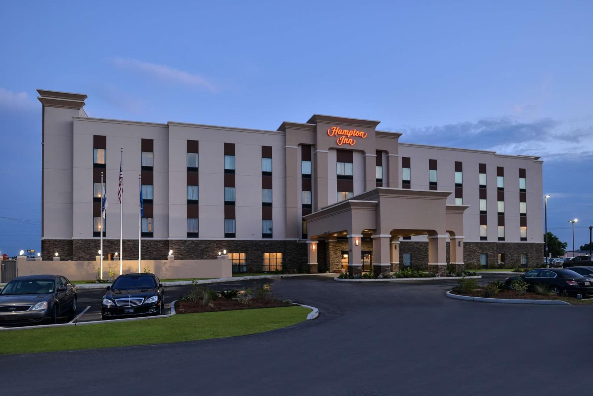 Hampton Inn Broussard-Lafayette interior in Broussard, LA — gallery photo 2
