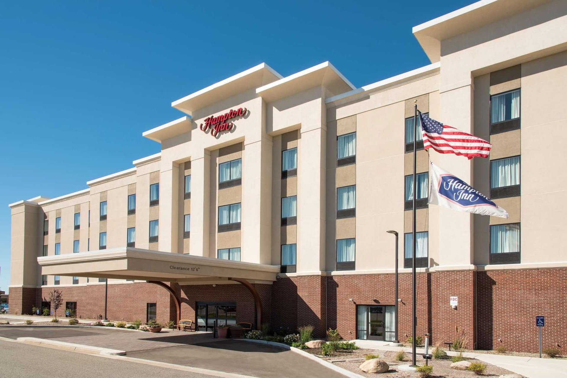 Hampton Inn Kalamazoo property views in Kalamazoo, MI — gallery photo 3