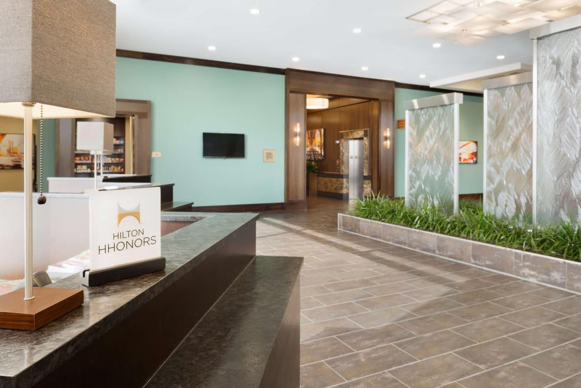 Embassy Suites by Hilton Chicago Naperville gallery photo in Naperville, IL — image 21