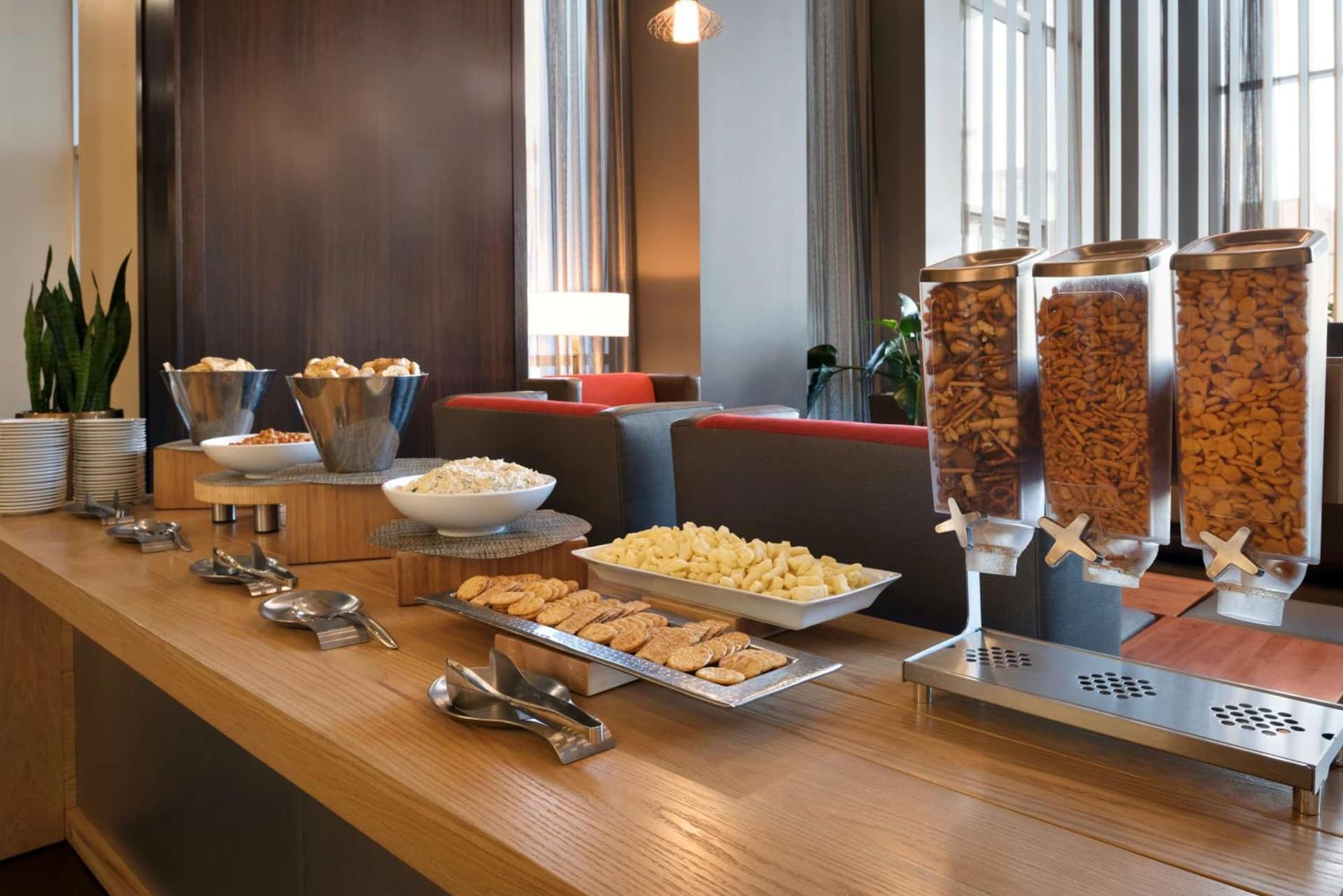Embassy Suites by Hilton Chicago Naperville gallery photo in Naperville, IL — image 15