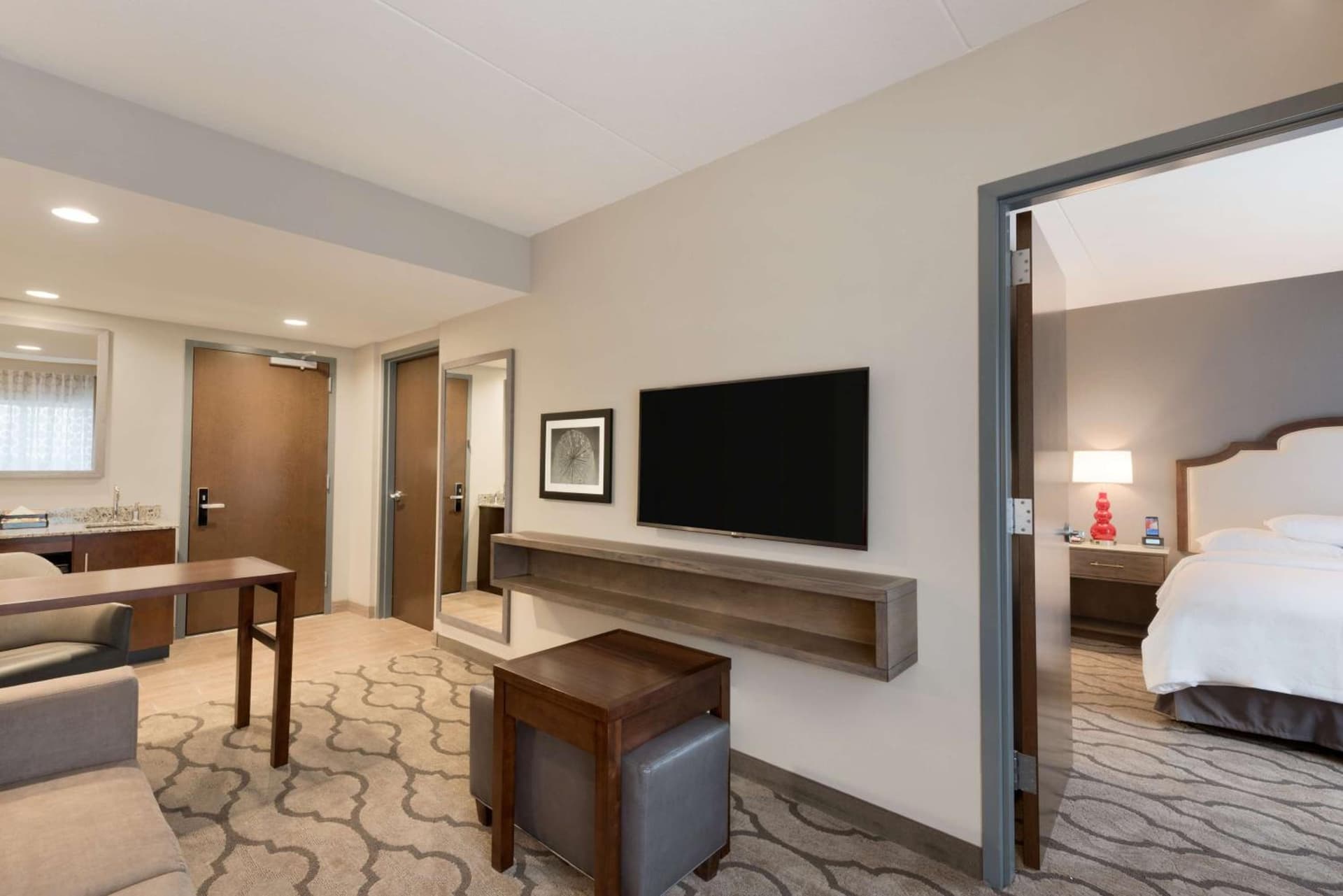 Embassy Suites by Hilton Chicago Naperville gallery photo in Naperville, IL — image 23