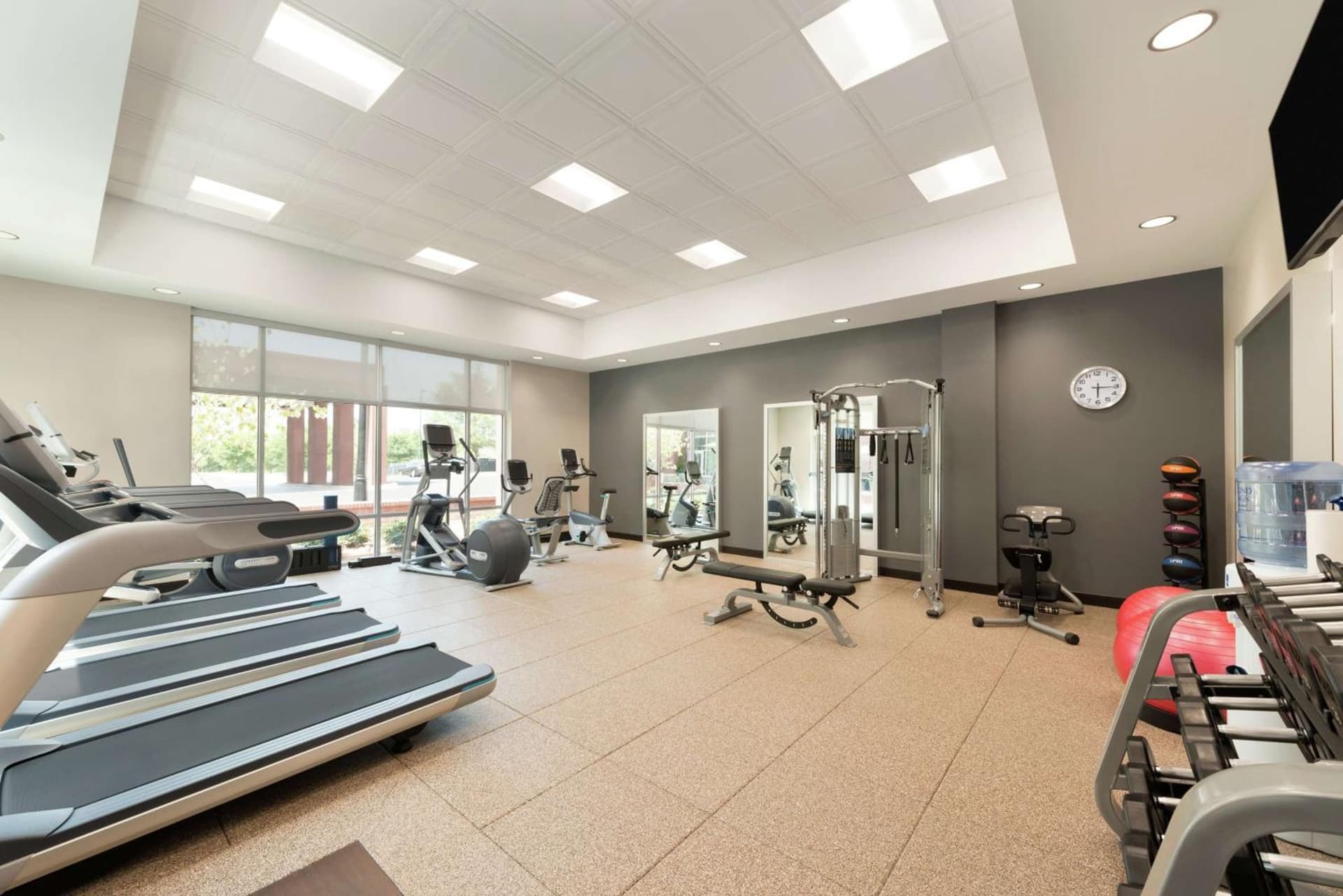 Embassy Suites Charlotte/Ayrsley gallery photo in Charlotte, NC — image 37