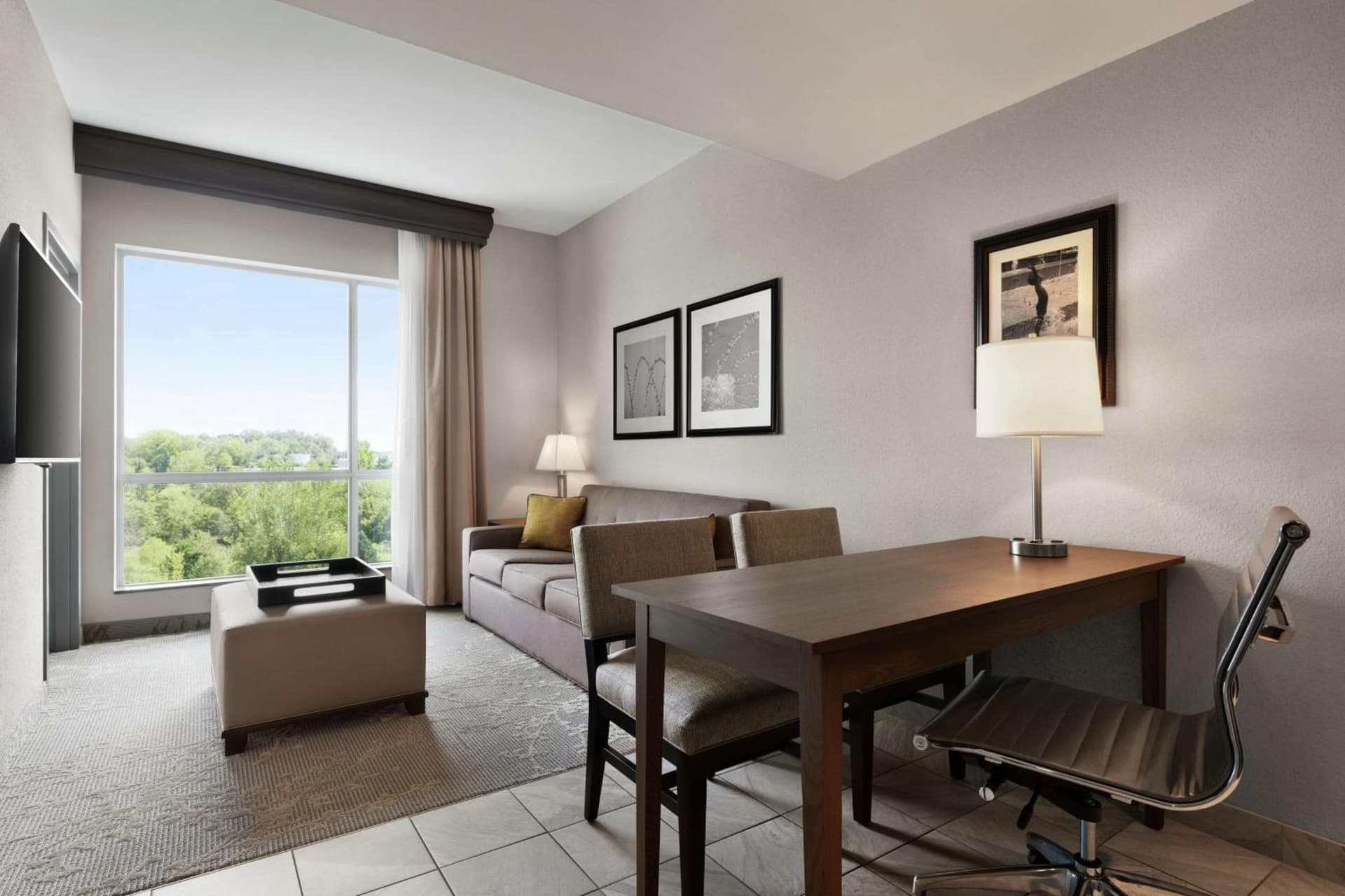 Embassy Suites Charlotte/Ayrsley gallery photo in Charlotte, NC — image 22
