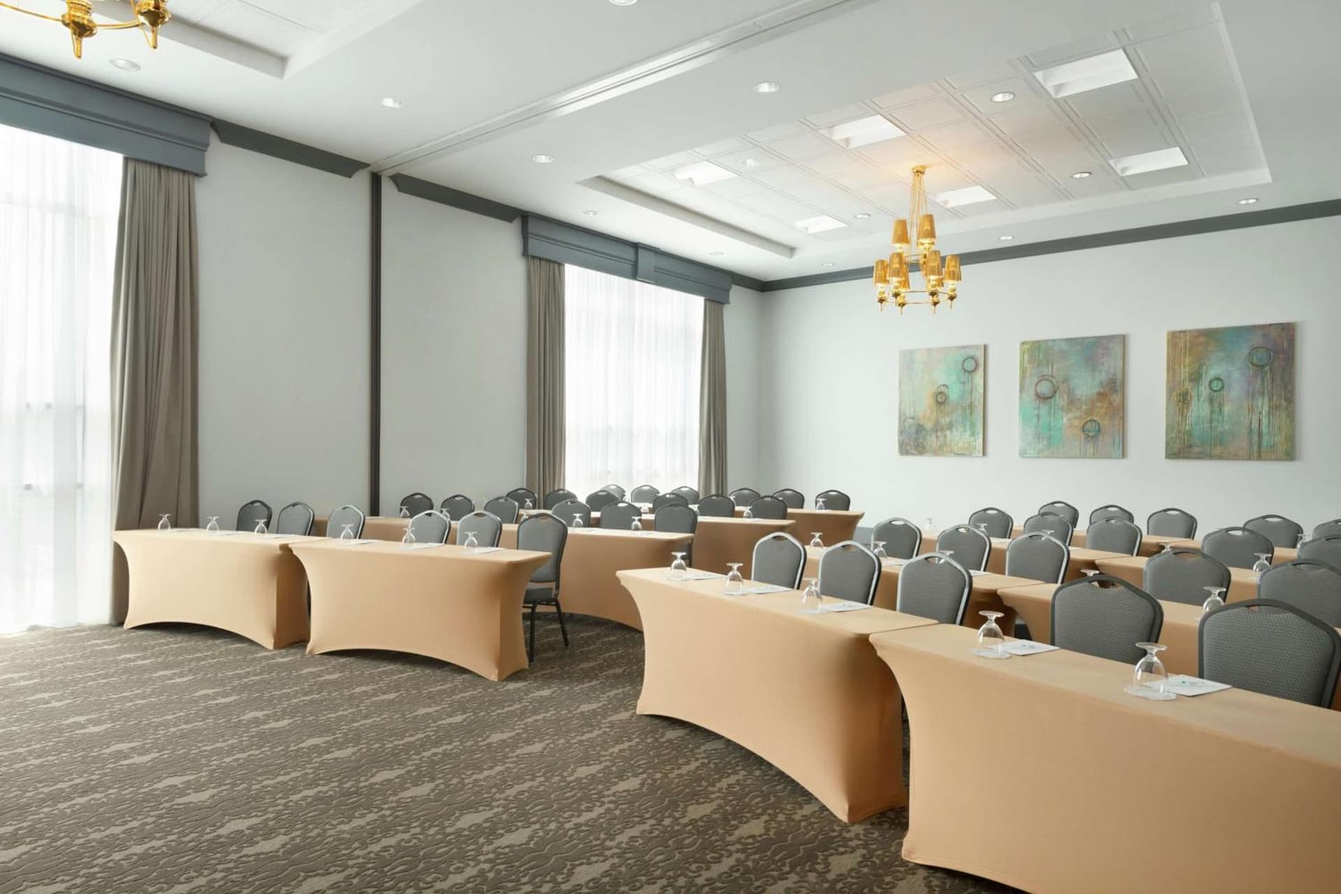 Embassy Suites Charlotte/Ayrsley gallery photo in Charlotte, NC — image 48