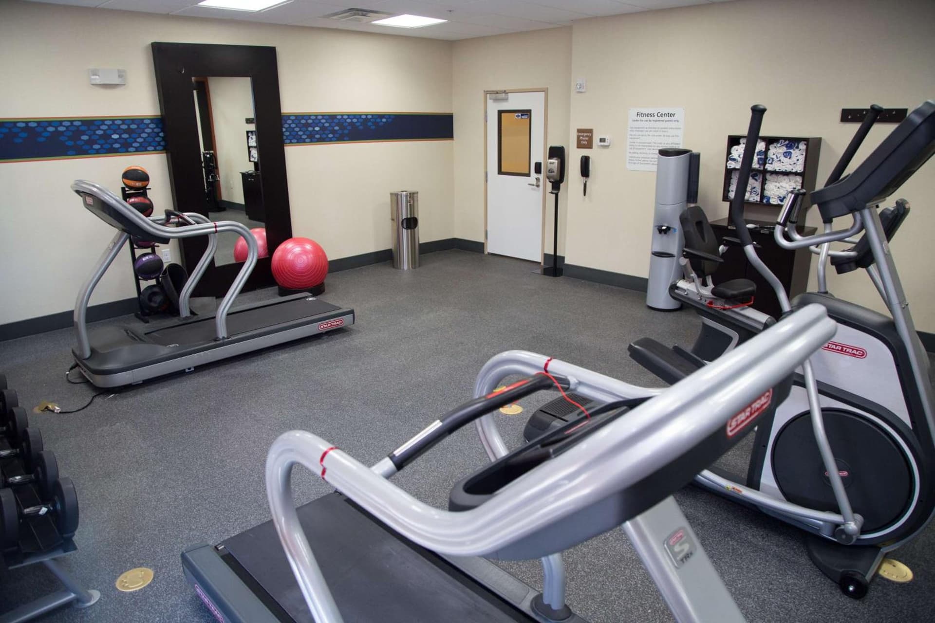 Hampton Inn and Suites by Hilton McKinney gallery photo in McKinney, TX — image 46