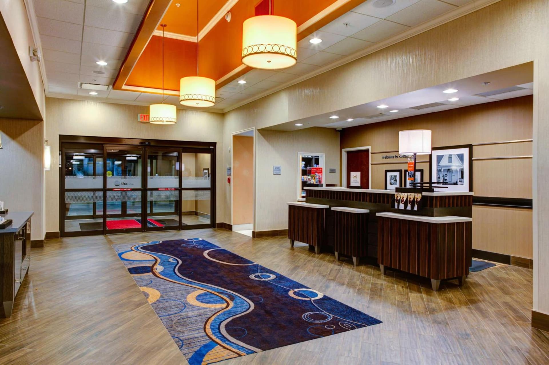 Hampton Inn and Suites Columbus, MS interior in Columbus, MS — gallery photo 2