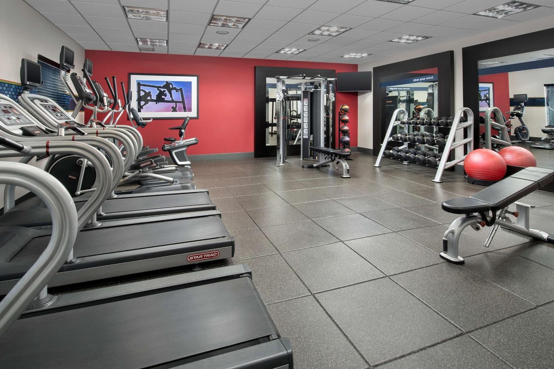 Hampton Inn & Suites Phoenix/Tempe gallery photo in Tempe, AZ — image 17
