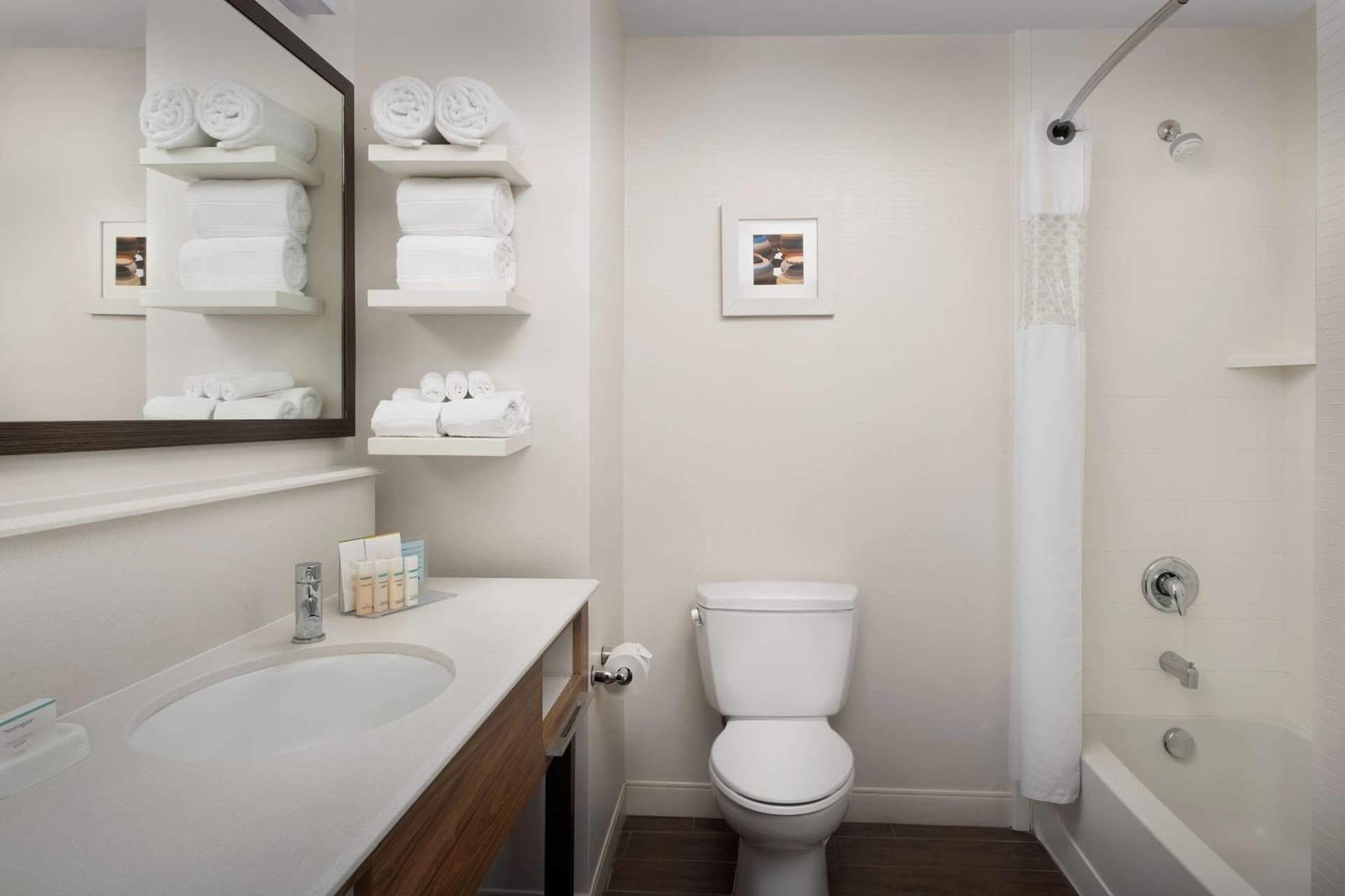 Hampton Inn & Suites Phoenix/Tempe gallery photo in Tempe, AZ — image 26