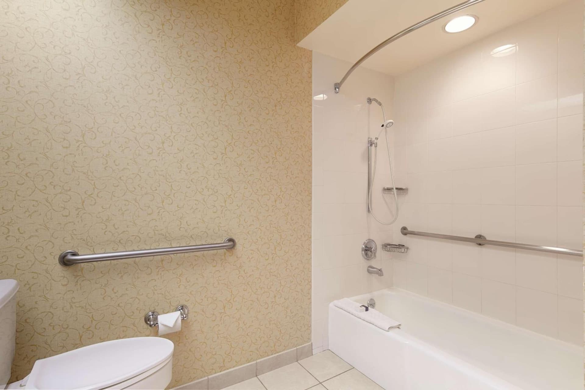 DoubleTree by Hilton Ontario Airport gallery photo in Ontario, CA — image 54