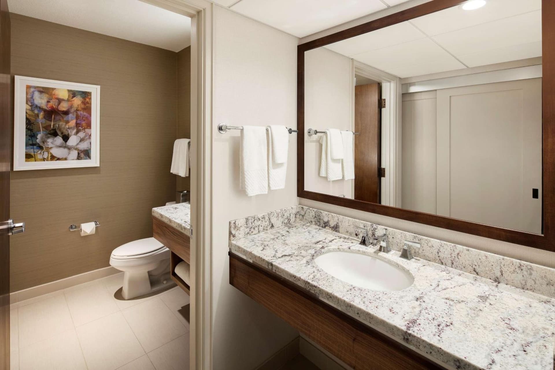 DoubleTree by Hilton Ontario Airport gallery photo in Ontario, CA — image 42