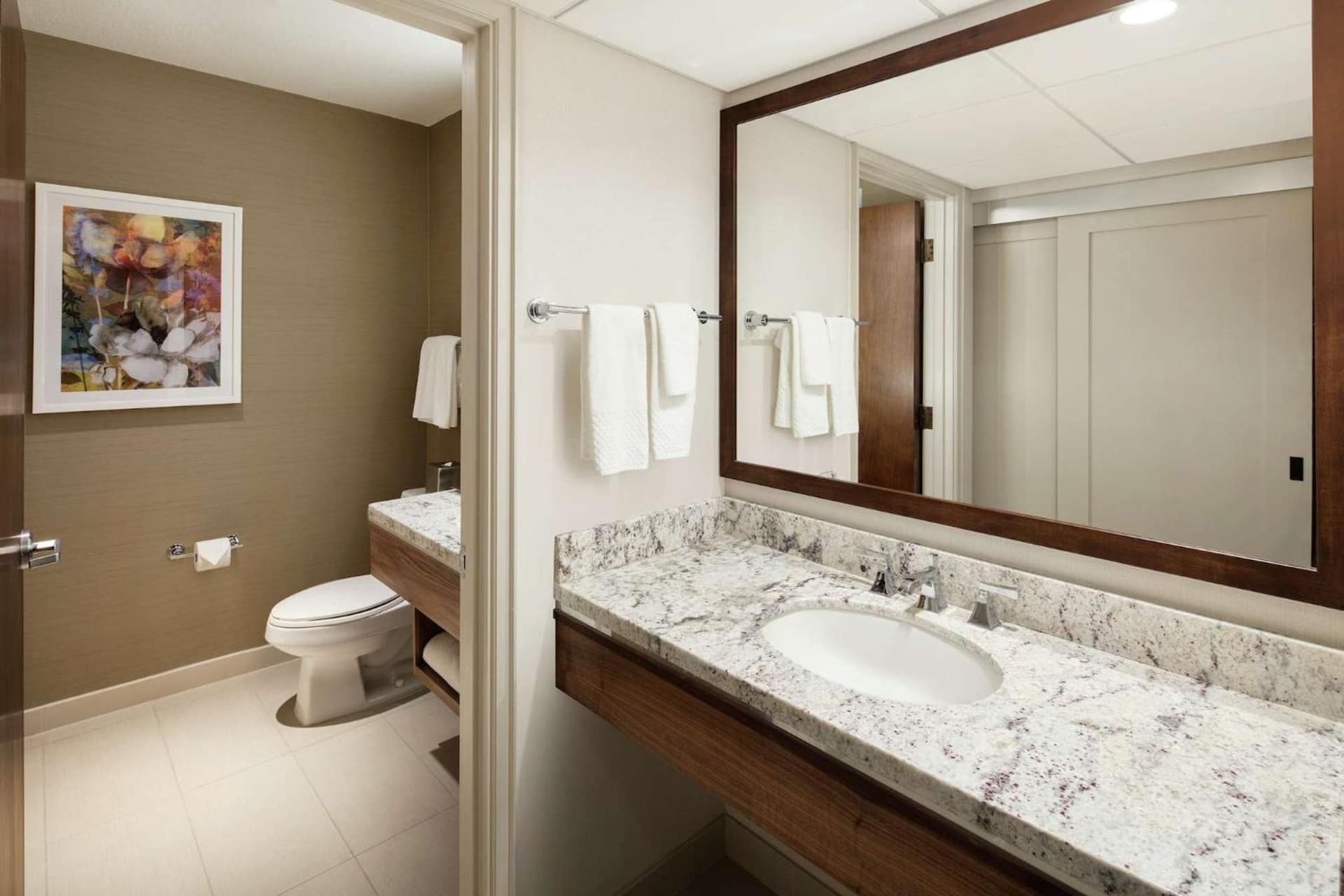DoubleTree by Hilton Ontario Airport gallery photo in Ontario, CA — image 67