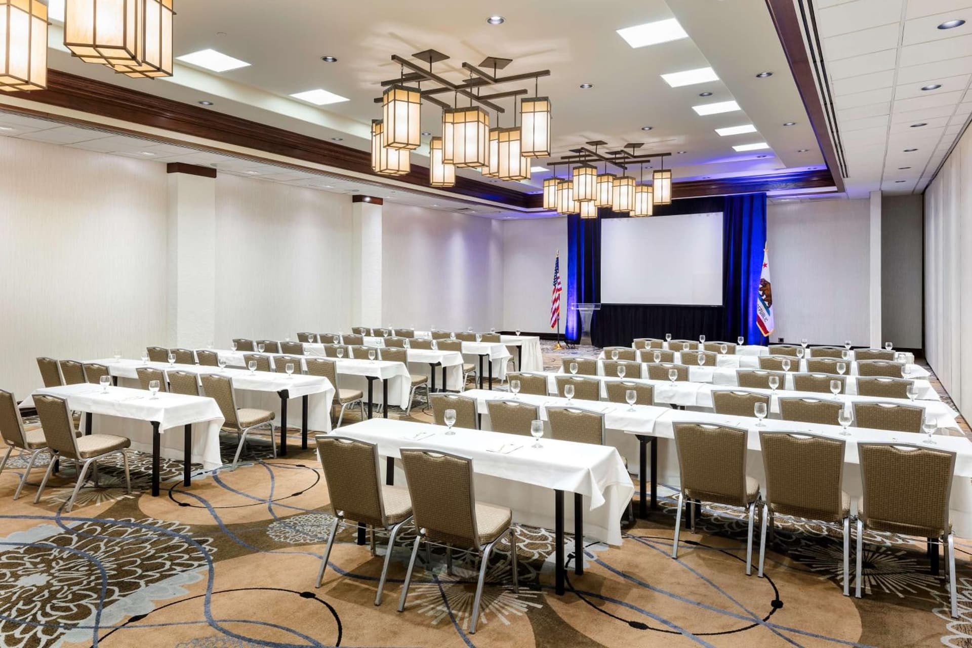 DoubleTree by Hilton Ontario Airport gallery photo in Ontario, CA — image 63