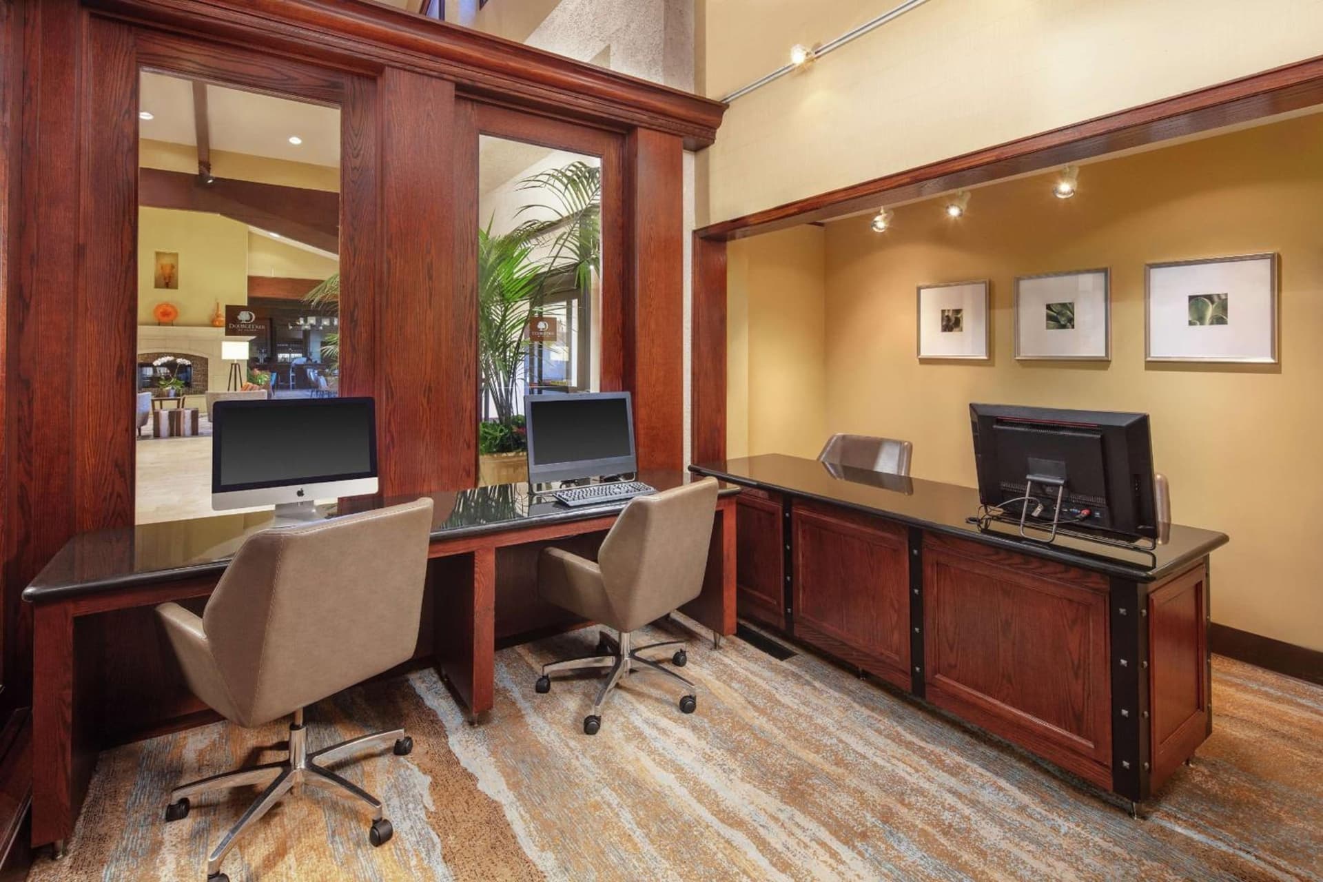 DoubleTree by Hilton Ontario Airport gallery photo in Ontario, CA — image 56