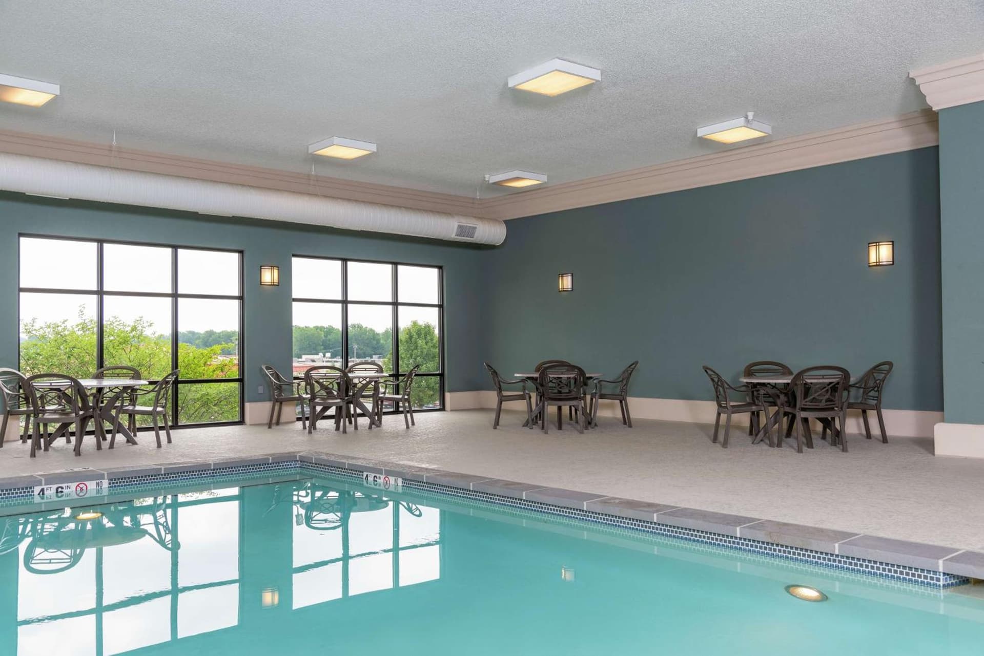 Hampton Inn Warsaw gallery photo in Warsaw, IN — image 27