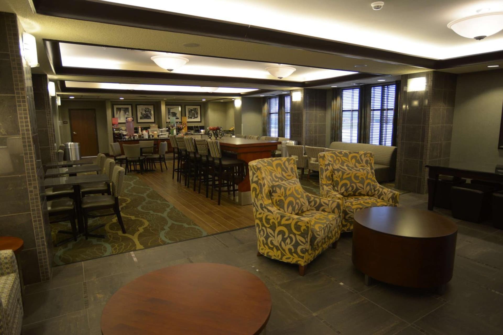Hampton Inn Warsaw property views in Warsaw, IN — gallery photo 3