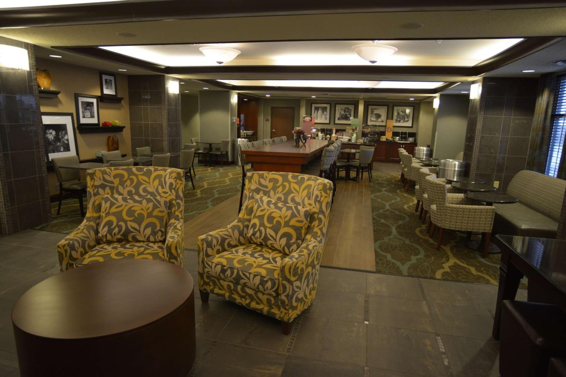 Hampton Inn Warsaw gallery photo in Warsaw, IN — image 12