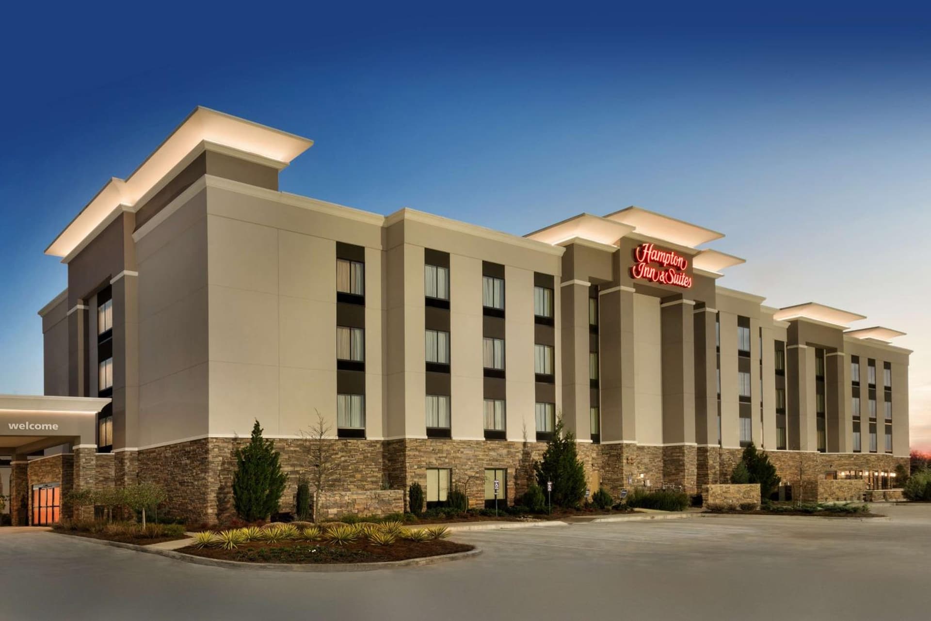 Hampton Inn and Suites Monroe featured exterior or lobby in Monroe, LA — similar hotel