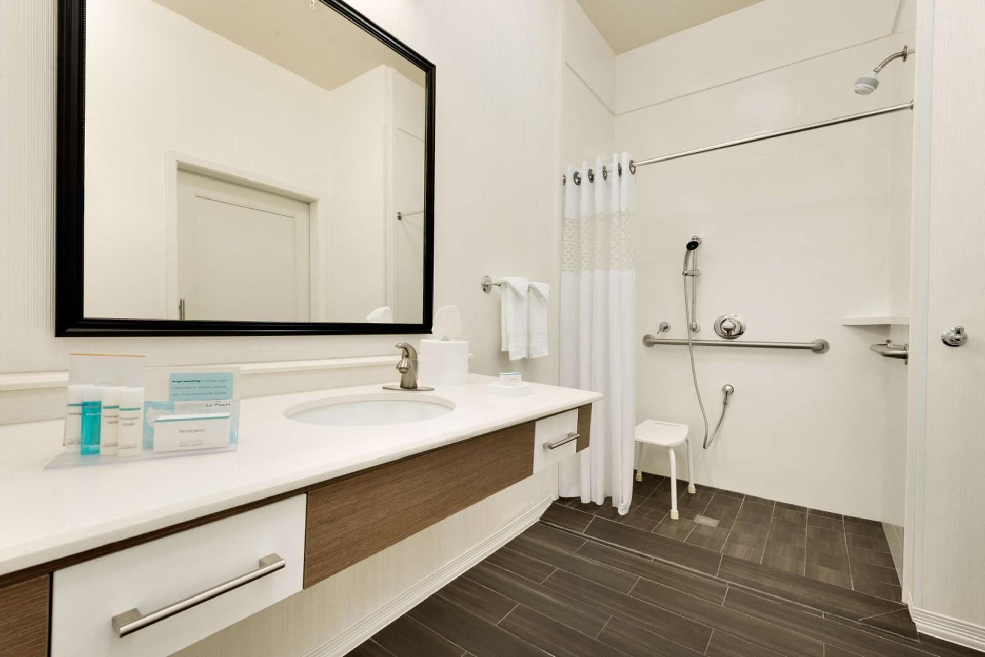Hampton Inn and Suites Monroe gallery photo in Monroe, LA — image 27