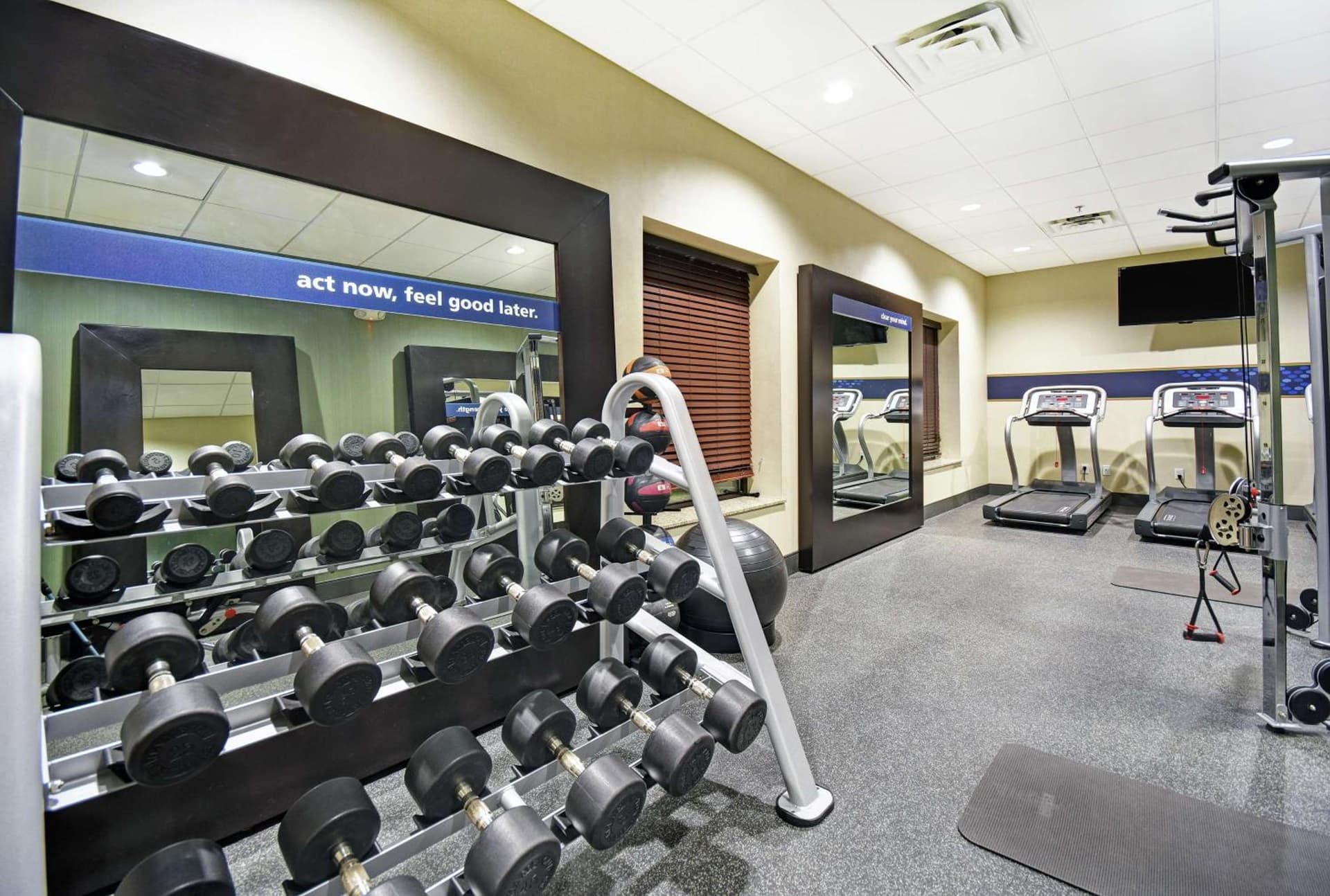Hampton Inn & Suites Milwaukee/Franklin gallery photo in Franklin, WI — image 33