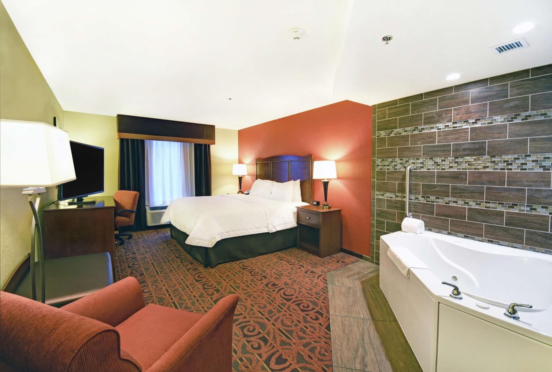 Hampton Inn & Suites Milwaukee/Franklin gallery photo in Franklin, WI — image 56