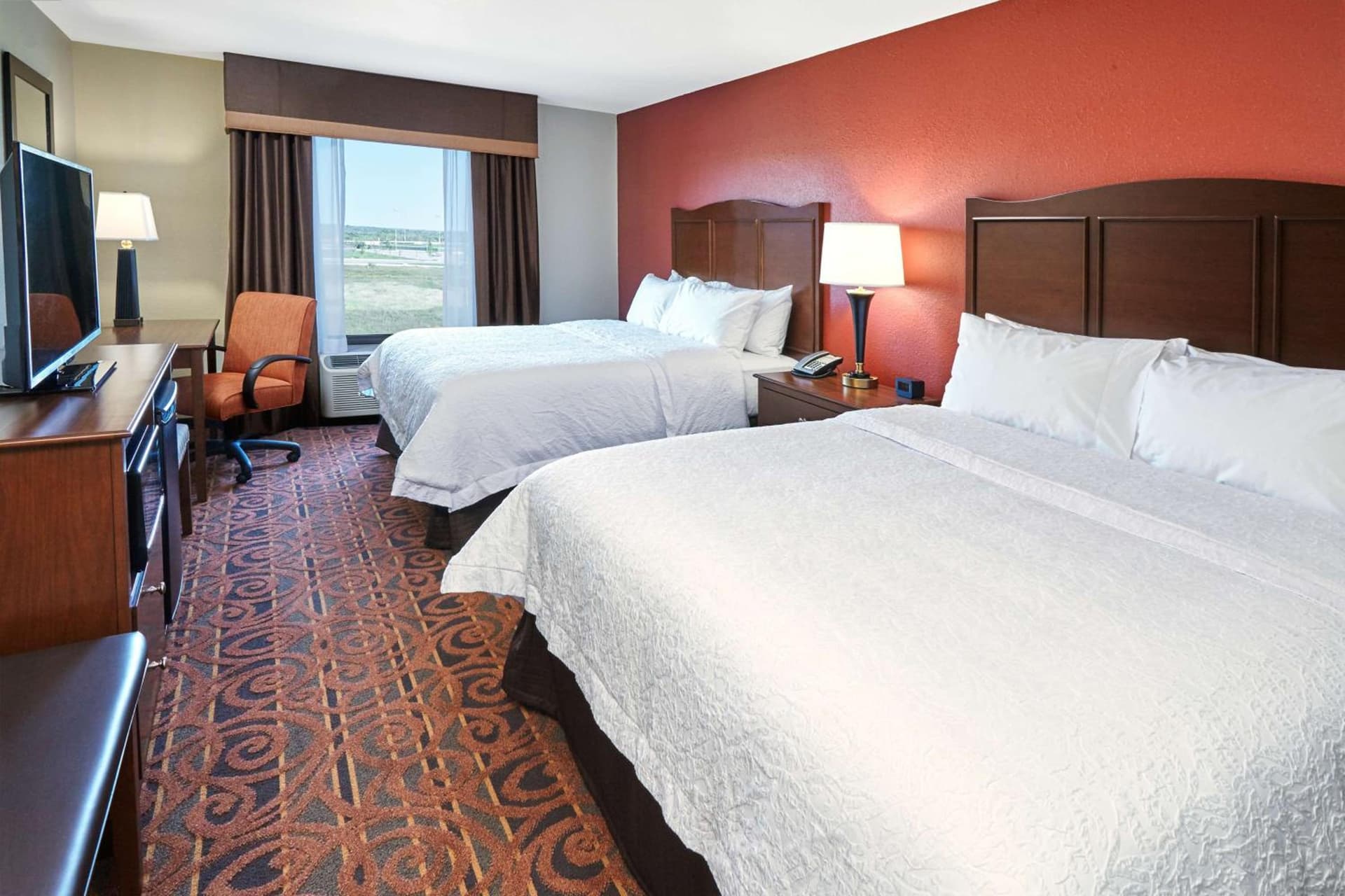 Hampton Inn & Suites Milwaukee/Franklin gallery photo in Franklin, WI — image 38