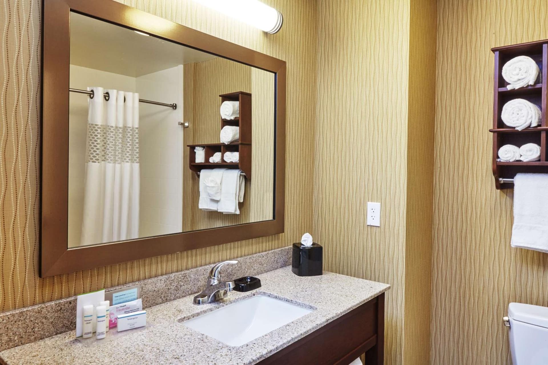 Hampton Inn & Suites Milwaukee/Franklin property views in Franklin, WI — gallery photo 3
