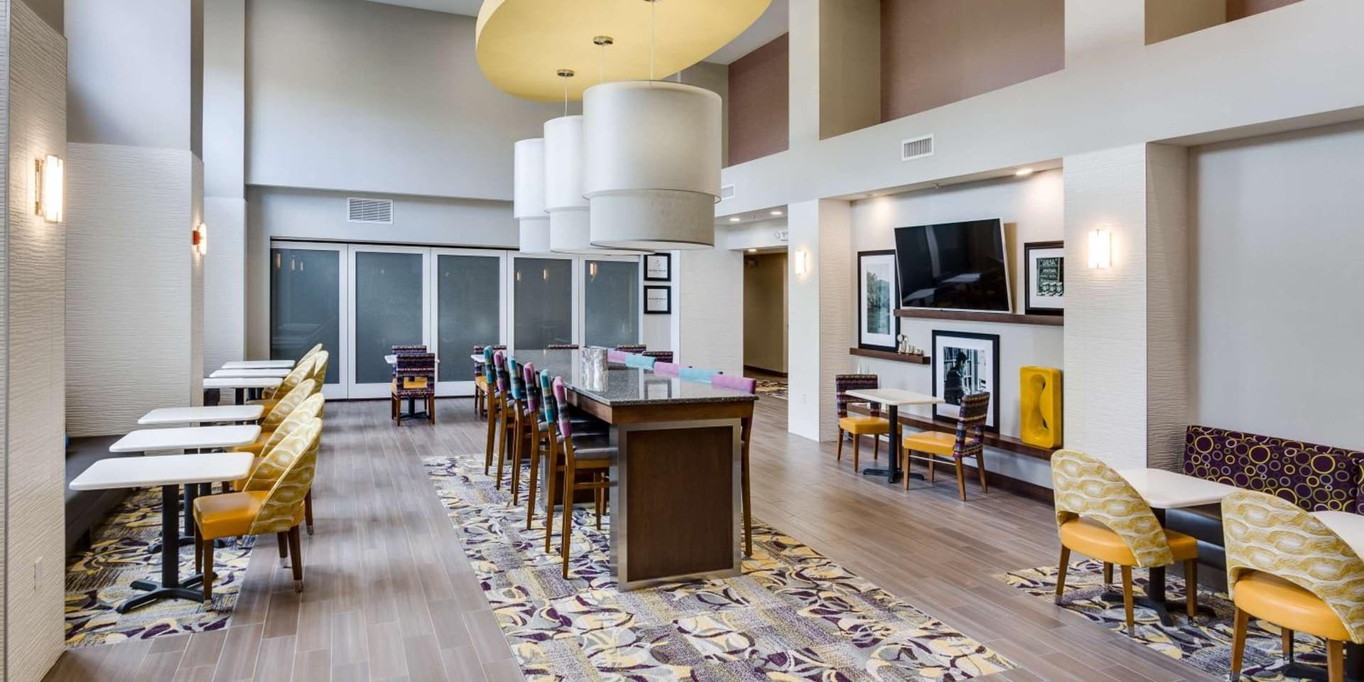 Hampton Inn & Suites - Knoxville Papermill Drive, TN gallery photo in Knoxville, TN — image 15