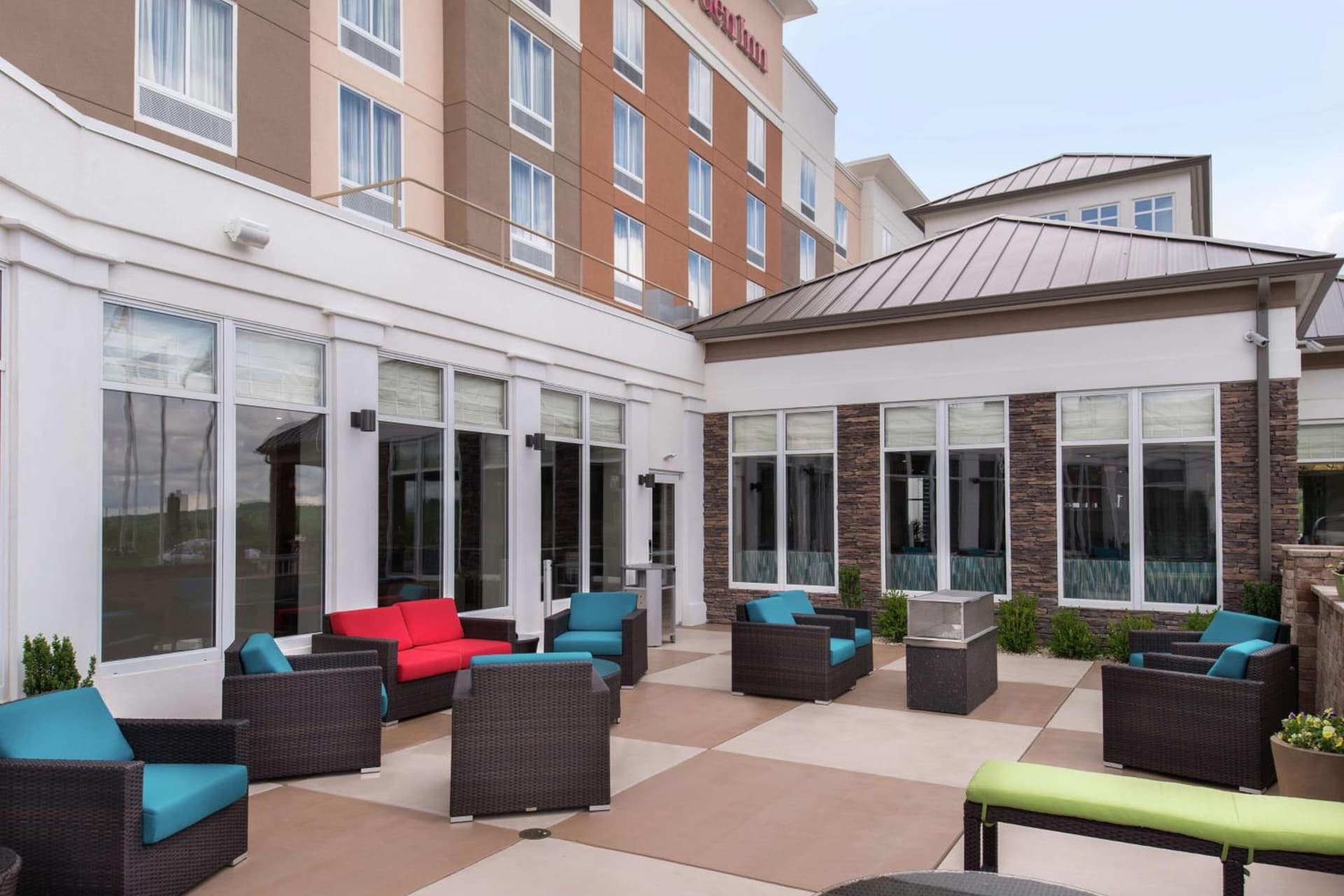Hilton Garden Inn Bristol interior in Bristol, VA — gallery photo 2