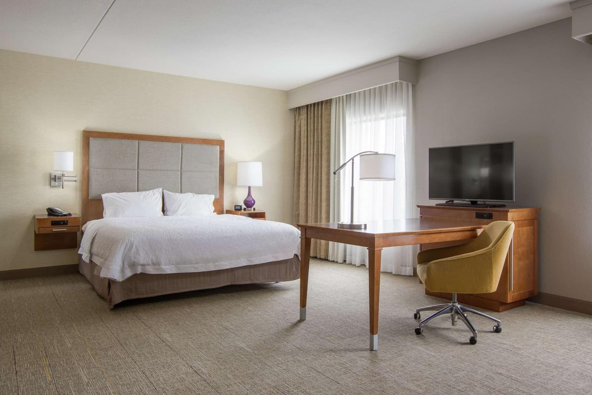Hampton Inn & Suites - Knoxville Papermill Drive, TN gallery photo in Knoxville, TN — image 32