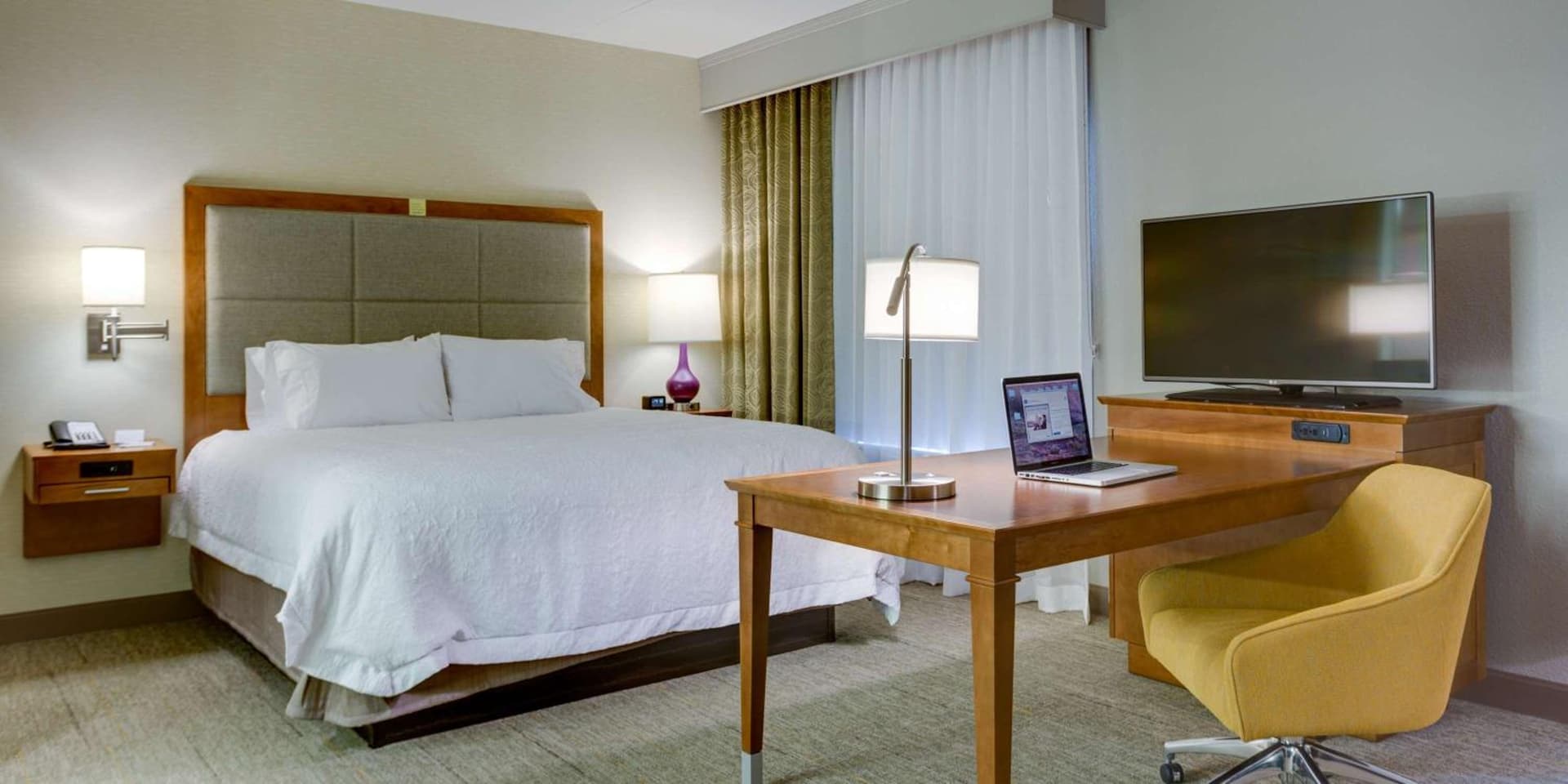 Hampton Inn & Suites - Knoxville Papermill Drive, TN gallery photo in Knoxville, TN — image 26