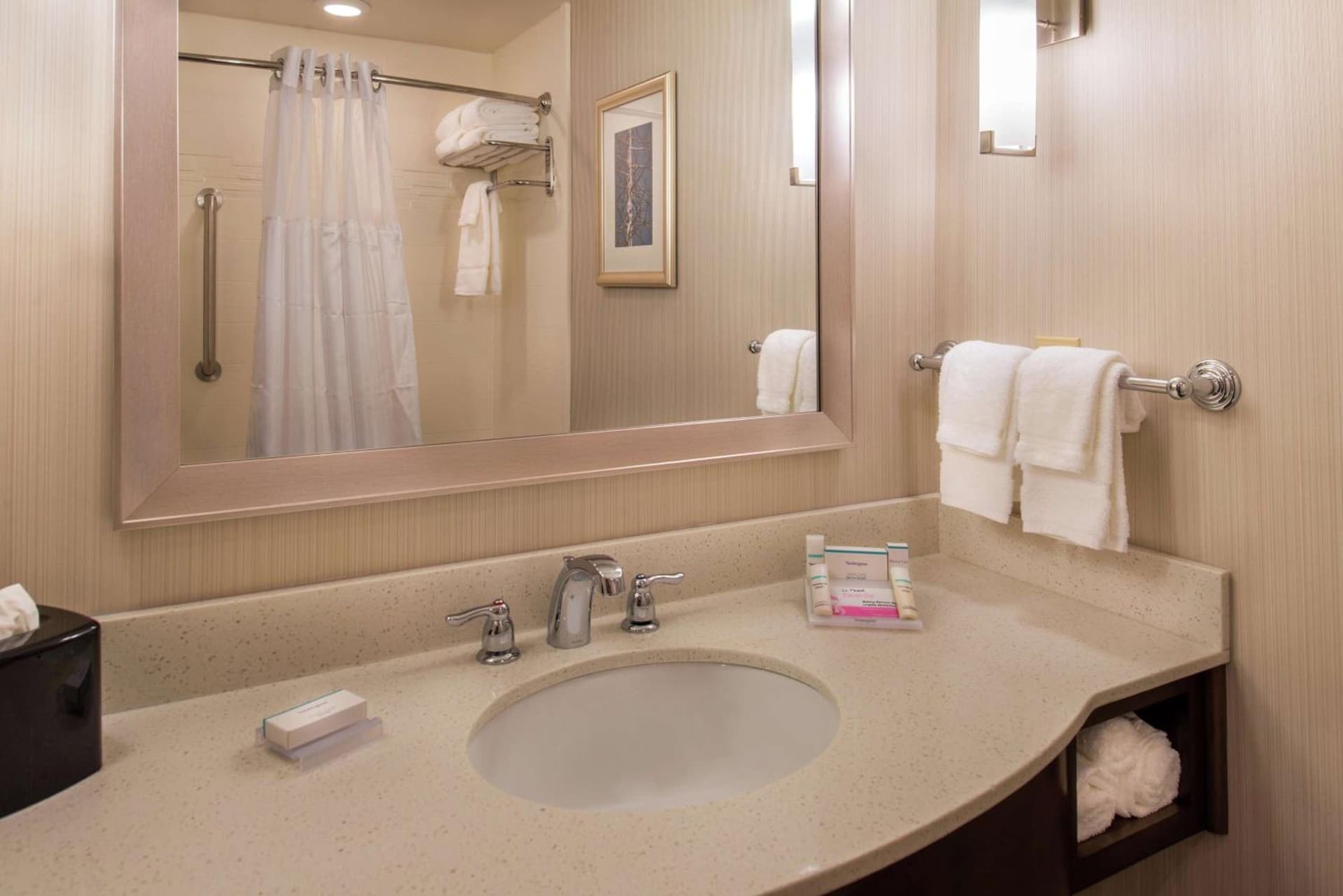 Hilton Garden Inn Bristol gallery photo in Bristol, VA — image 22