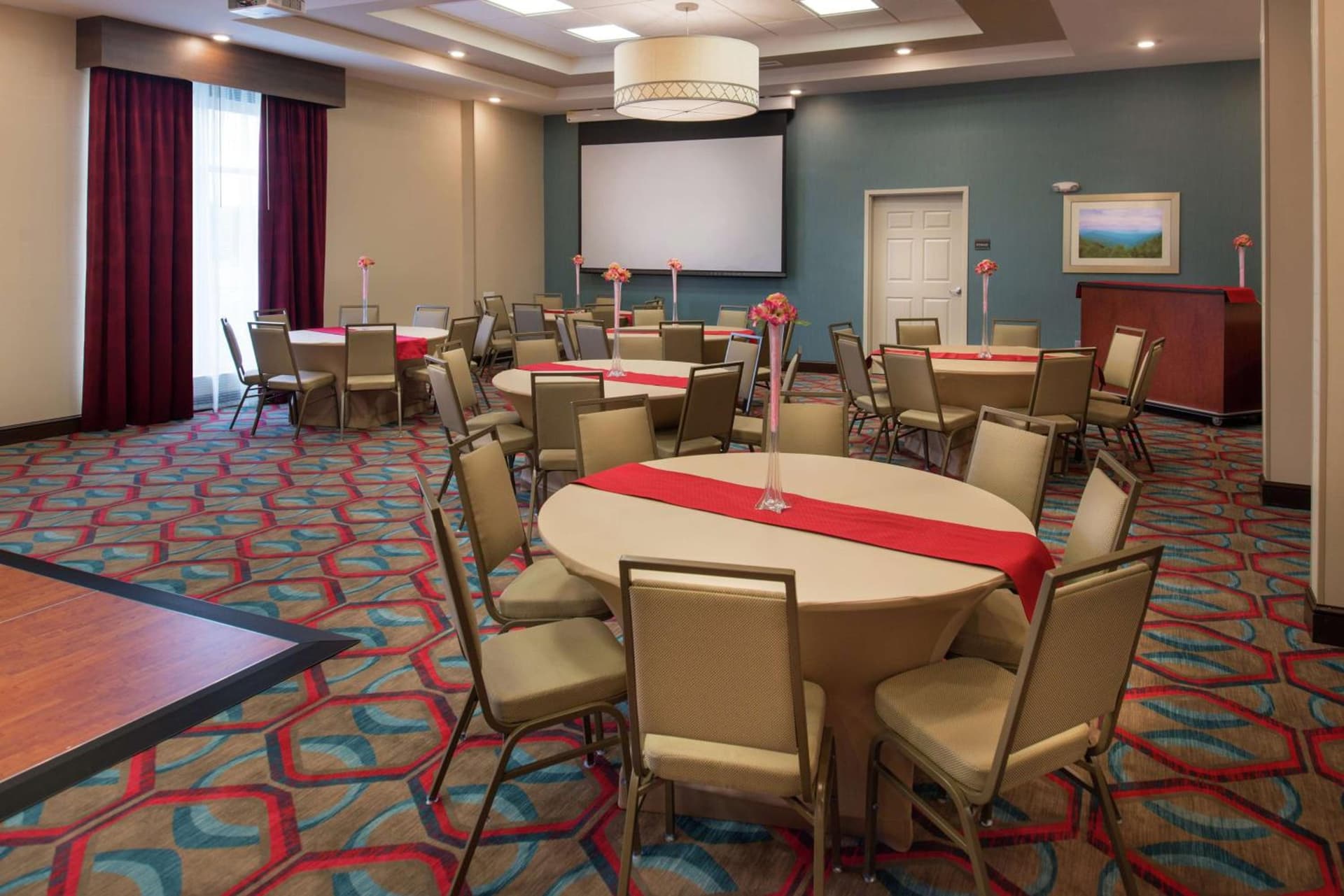 Hilton Garden Inn Bristol gallery photo in Bristol, VA — image 43