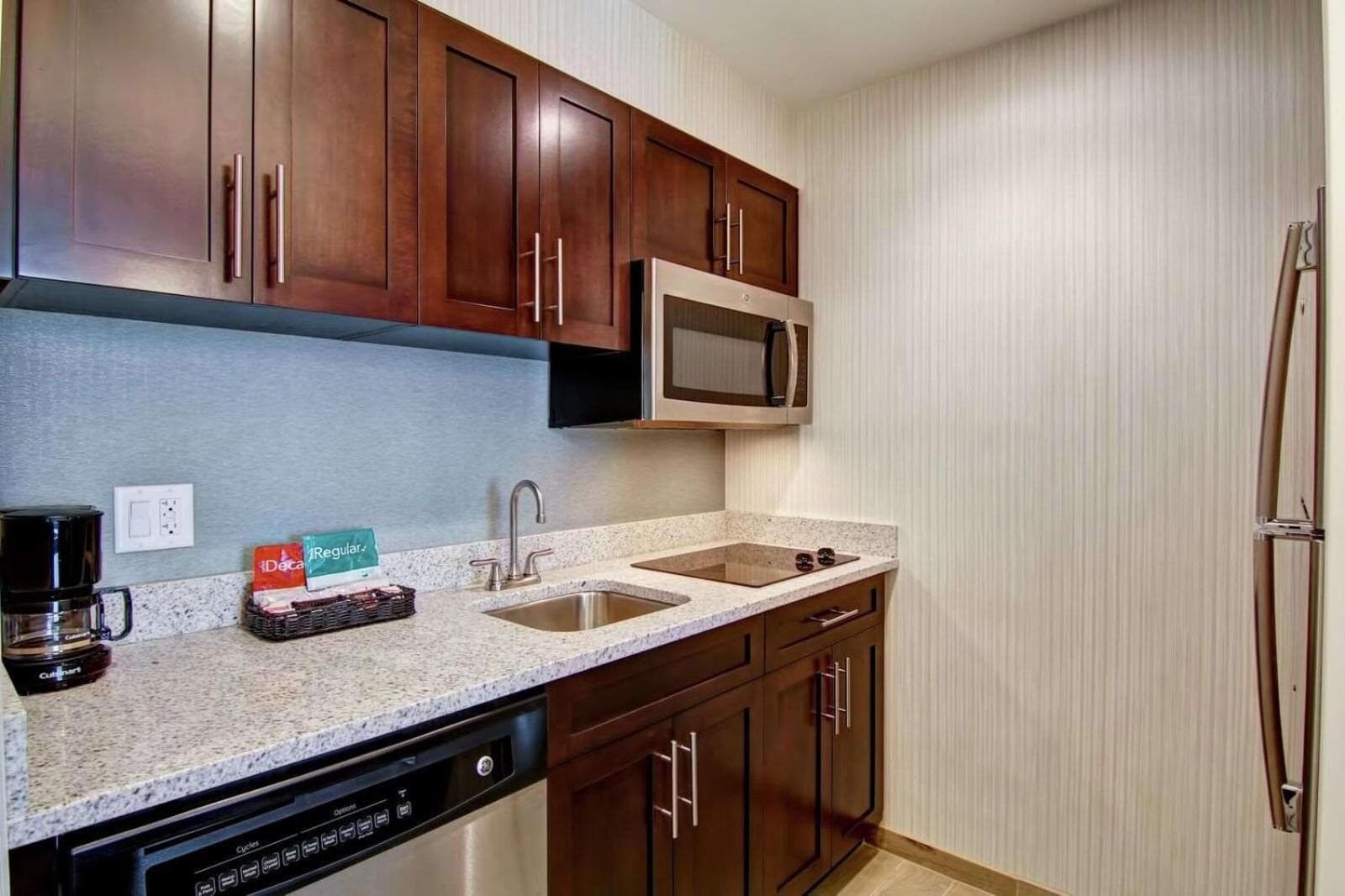 Homewood Suites By Hilton Clifton Park gallery photo in Clifton Park, NY — image 19