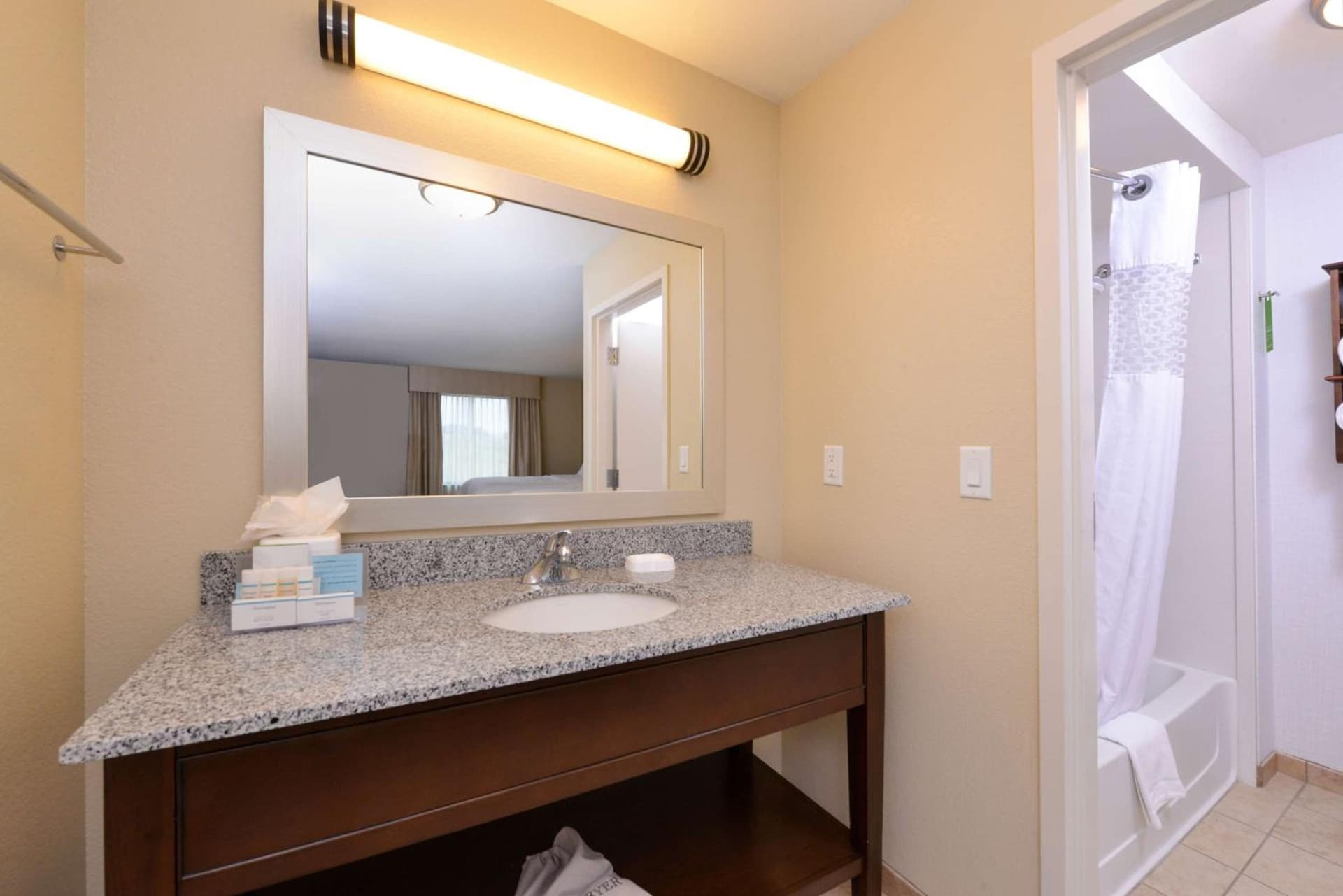 Hampton Inn Omaha Midtown-Aksarben gallery photo in Omaha, NE — image 6