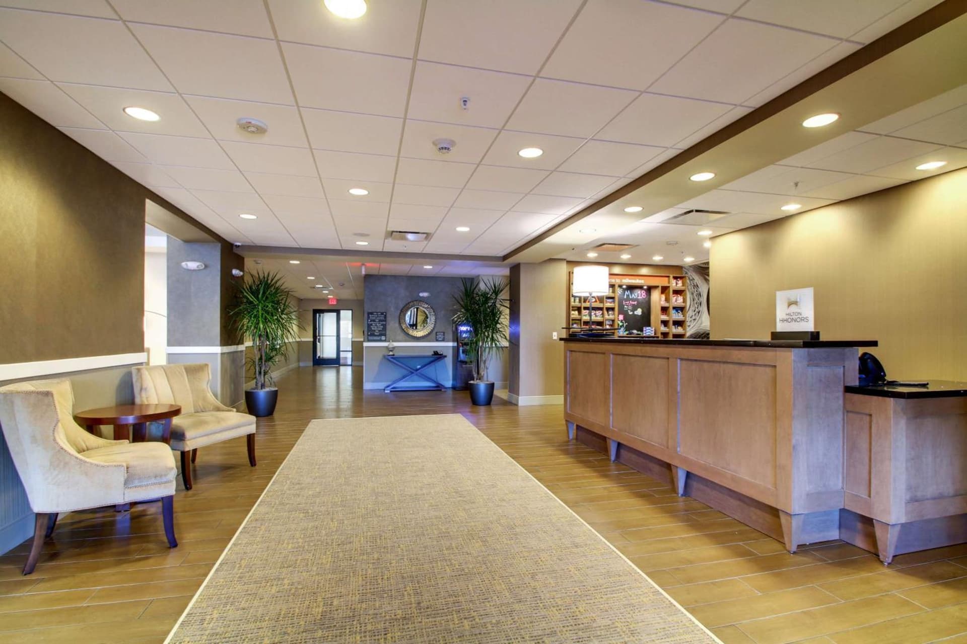 Hampton Inn & Suites Milwaukee West gallery photo in West Allis, WI — image 22