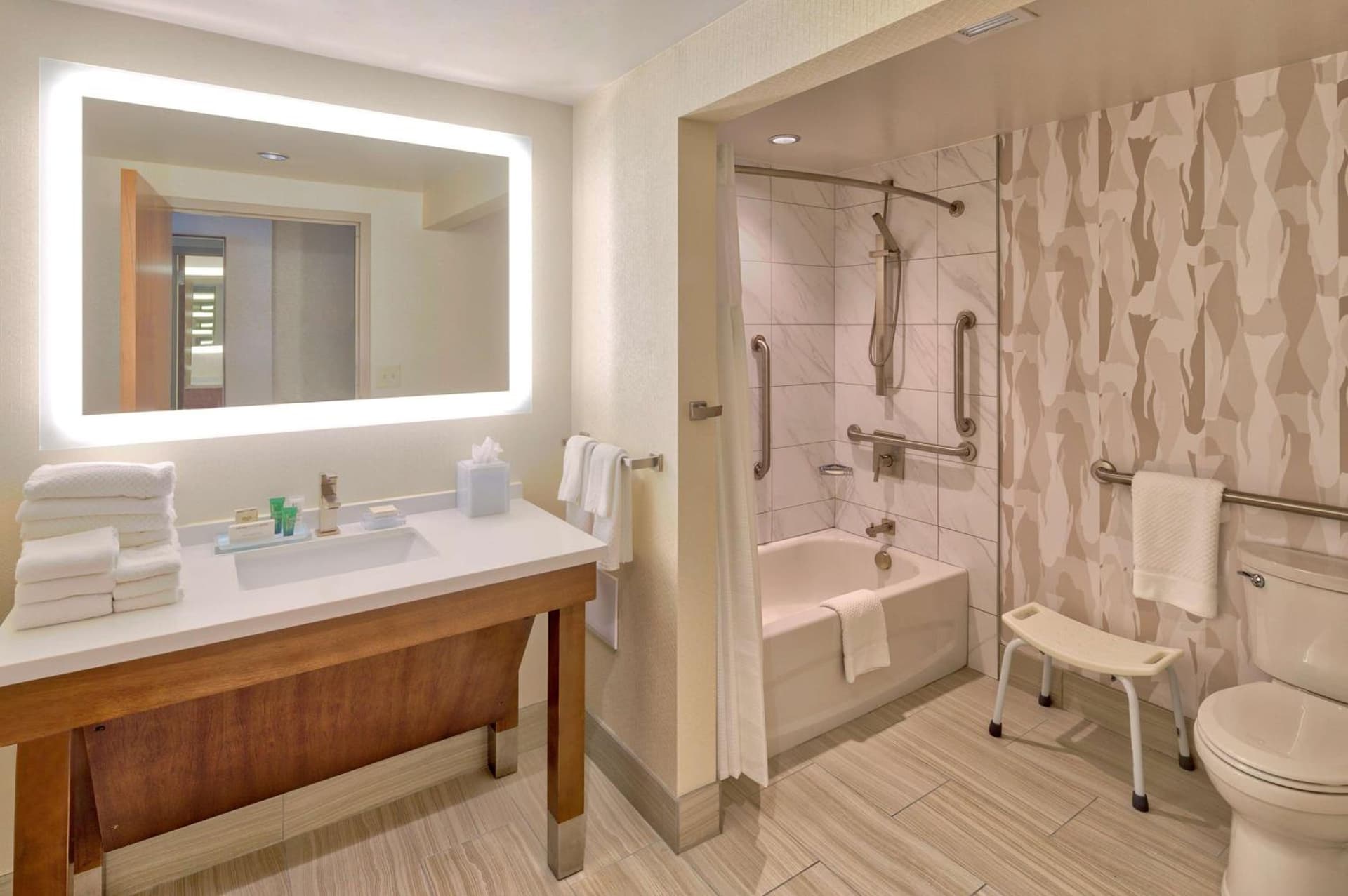 Hilton Norfolk The Main gallery photo in Norfolk, VA — image 64