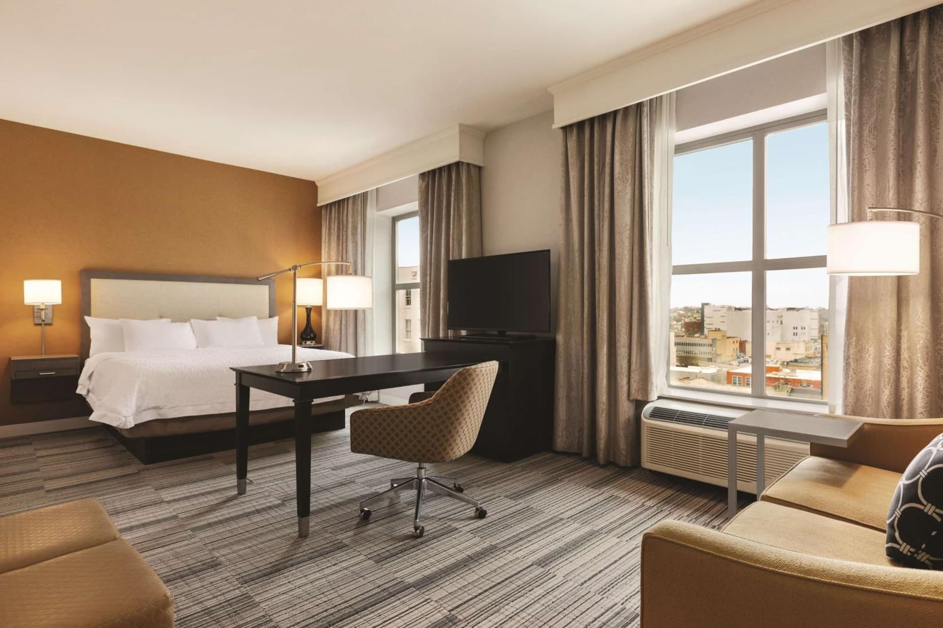 Hampton Inn & Suites - Roanoke-Downtown, VA gallery photo in Roanoke, VA — image 10