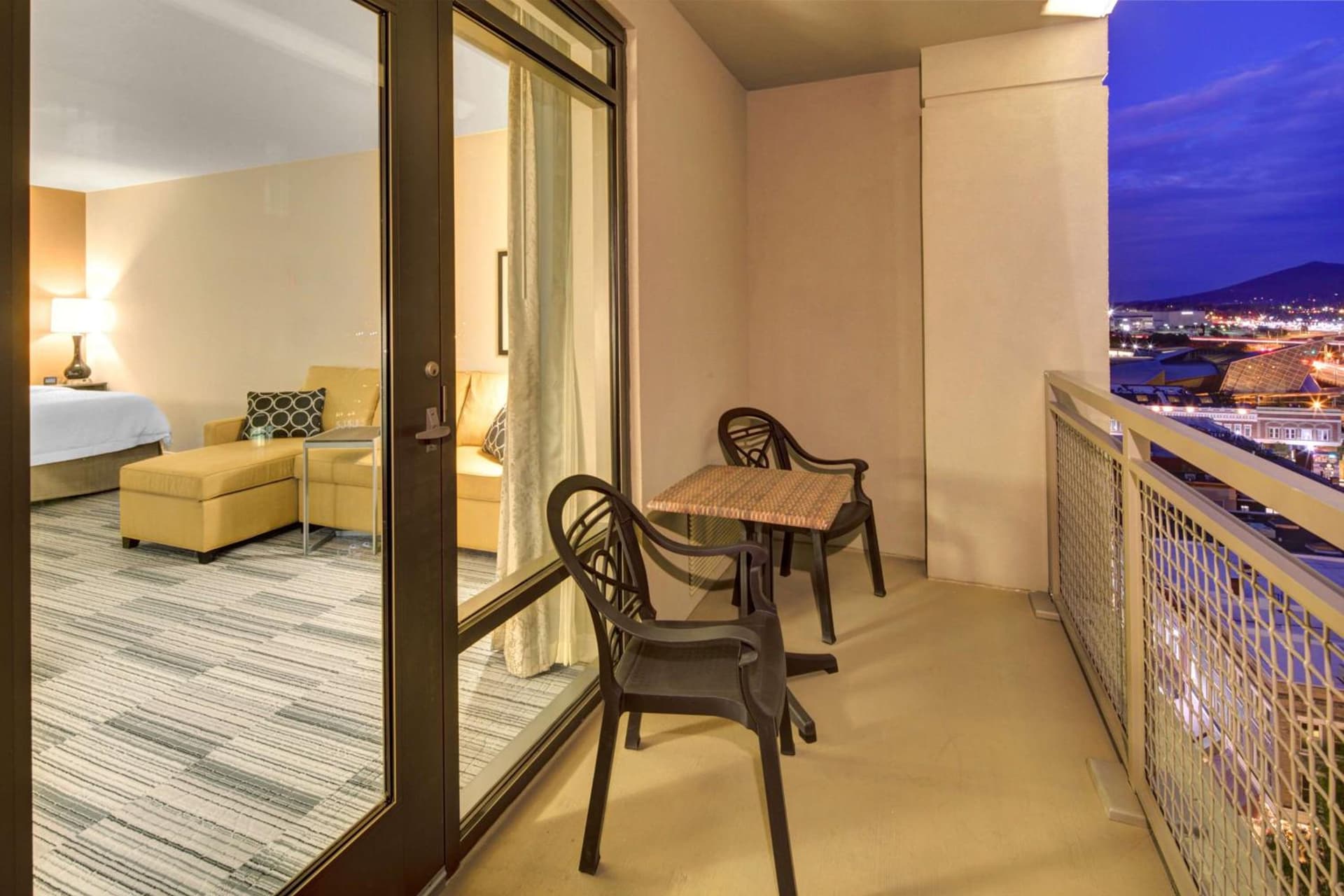 Hampton Inn & Suites - Roanoke-Downtown, VA gallery photo in Roanoke, VA — image 11