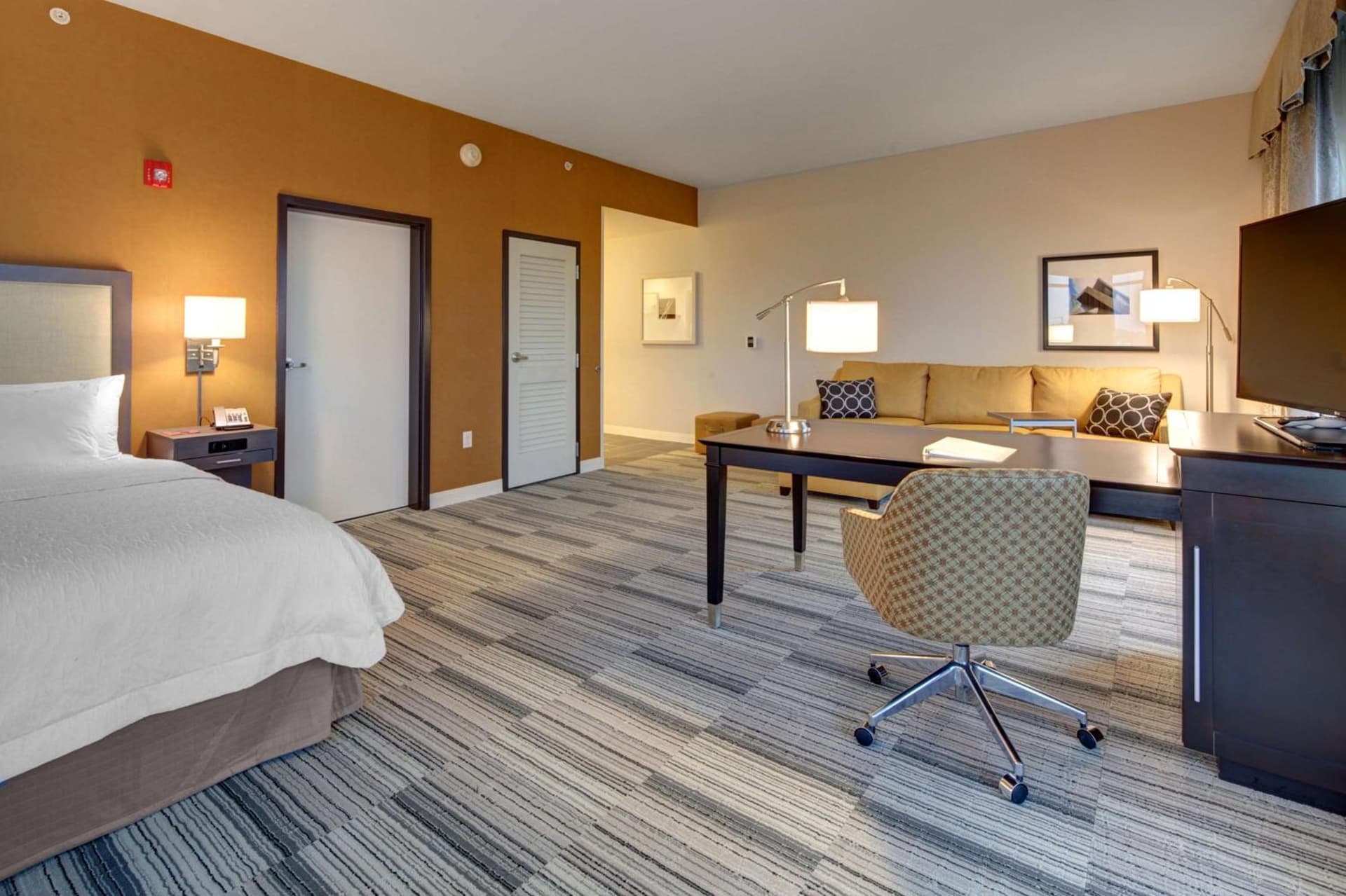 Hampton Inn & Suites - Roanoke-Downtown, VA gallery photo in Roanoke, VA — image 53