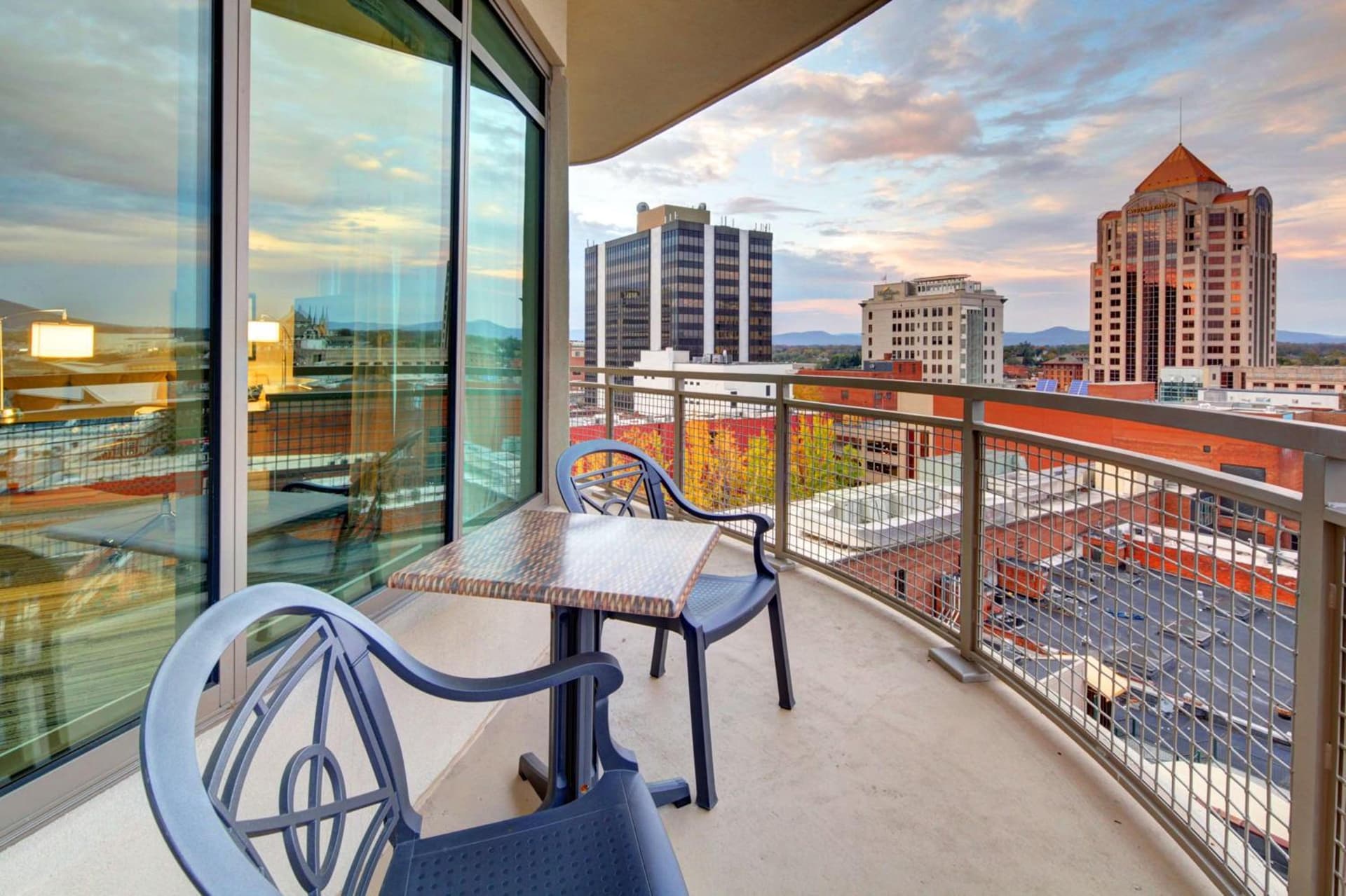 Hampton Inn & Suites - Roanoke-Downtown, VA gallery photo in Roanoke, VA — image 54