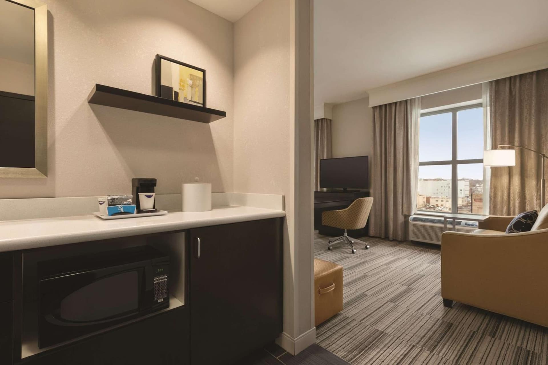 Hampton Inn & Suites - Roanoke-Downtown, VA gallery photo in Roanoke, VA — image 51