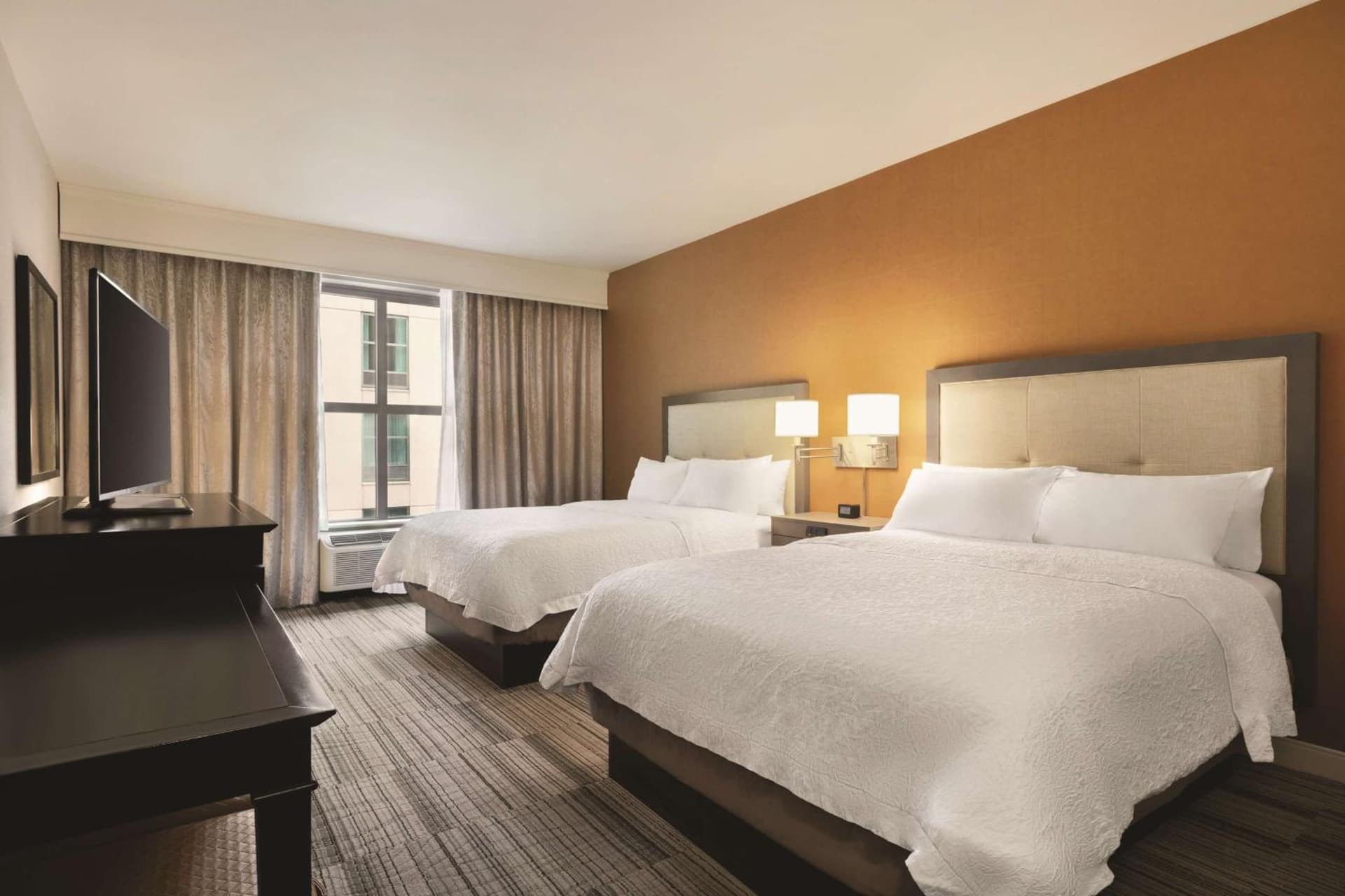 Hampton Inn & Suites - Roanoke-Downtown, VA gallery photo in Roanoke, VA — image 22