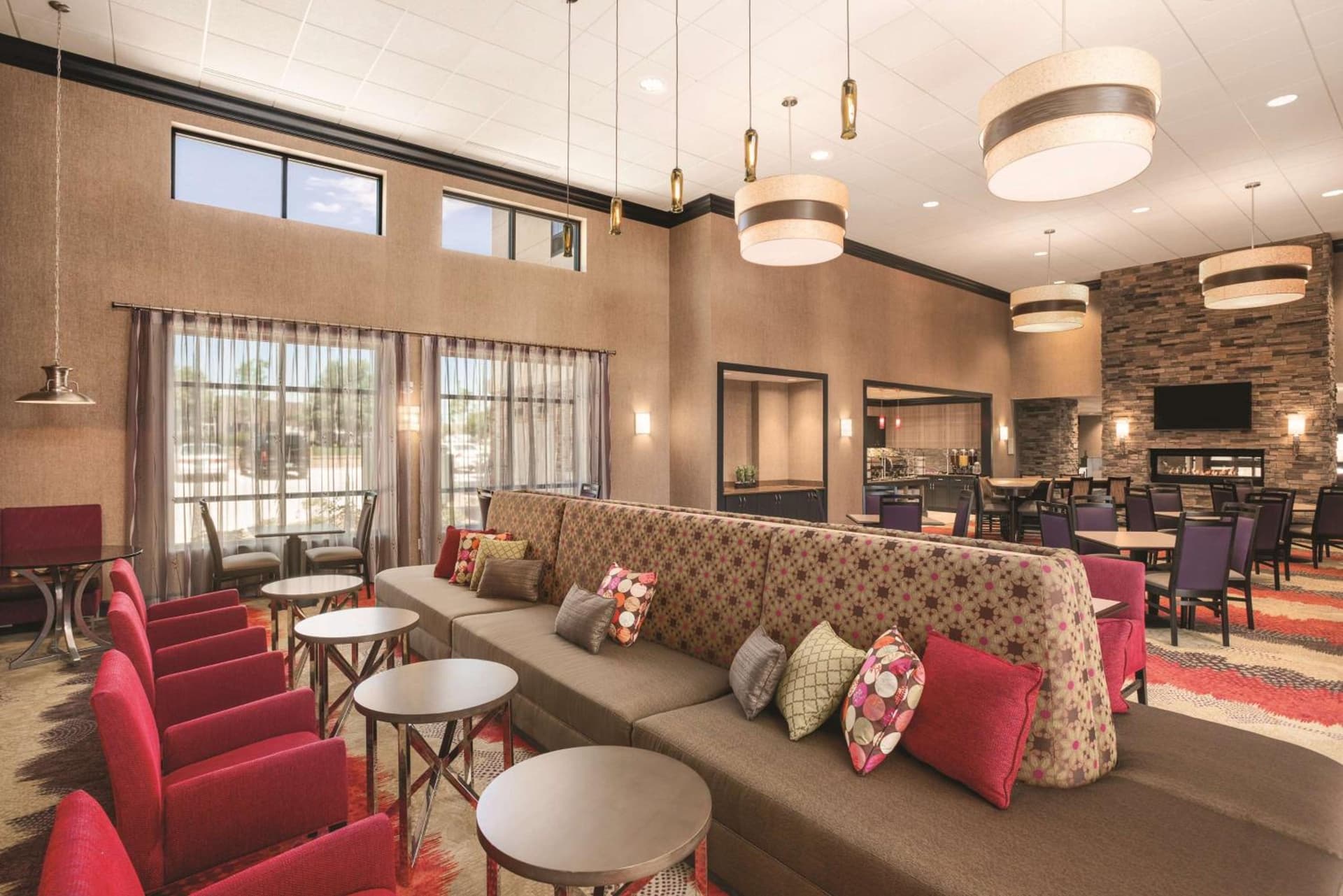 Homewood Suites by Hilton Ankeny interior in Ankeny, IA — gallery photo 2