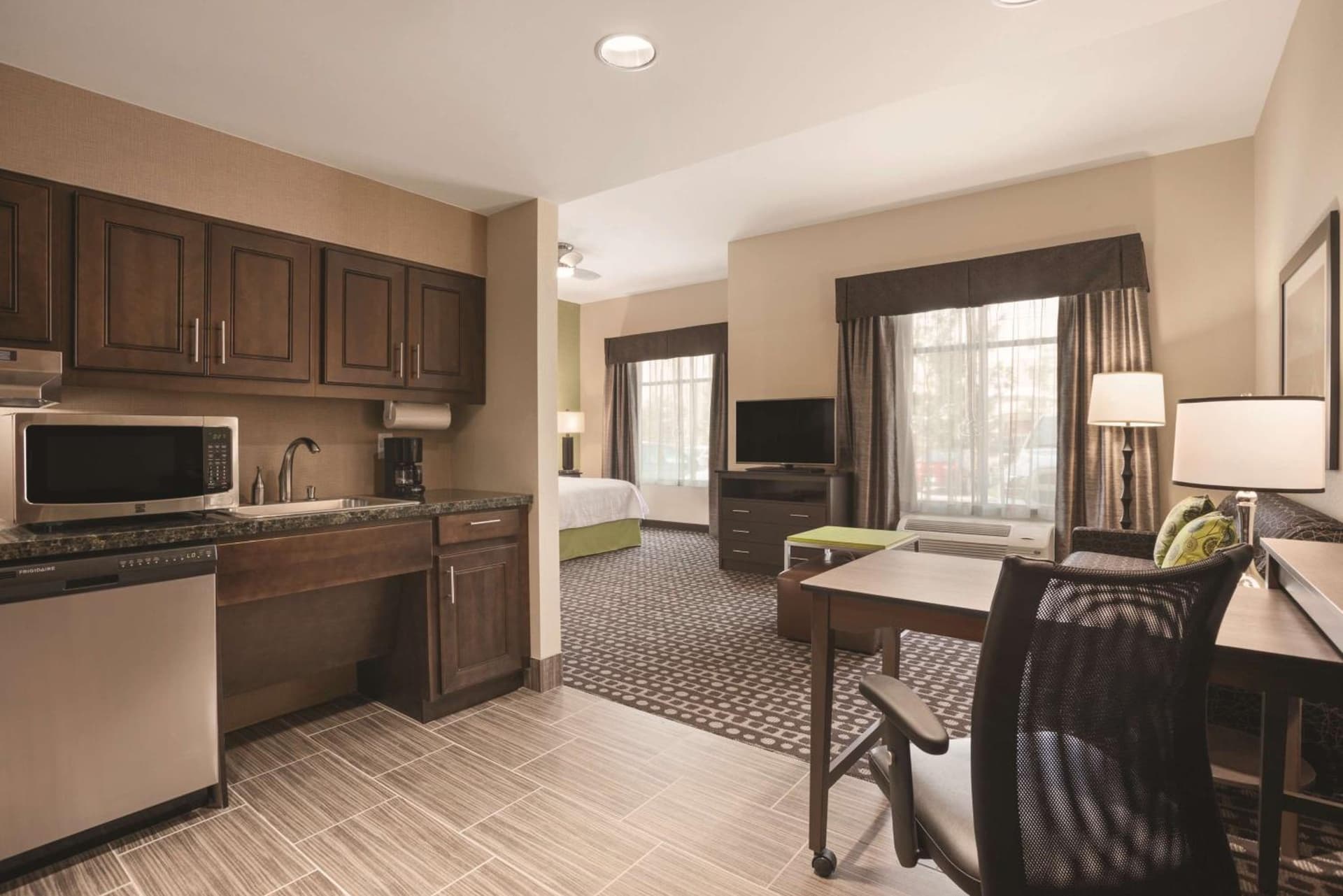 Homewood Suites by Hilton Ankeny gallery photo in Ankeny, IA — image 10